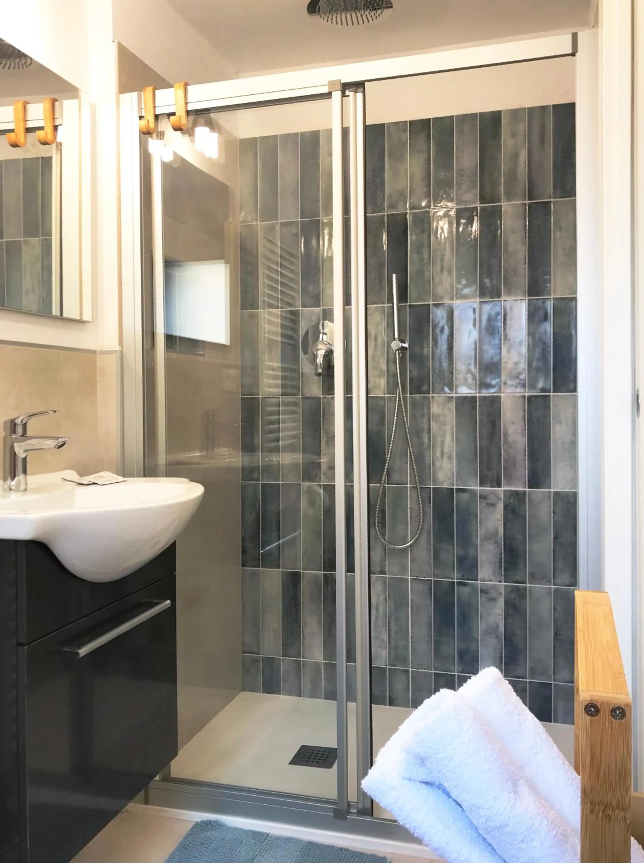 Shower in B&B La Bohème Porto Garibaldi