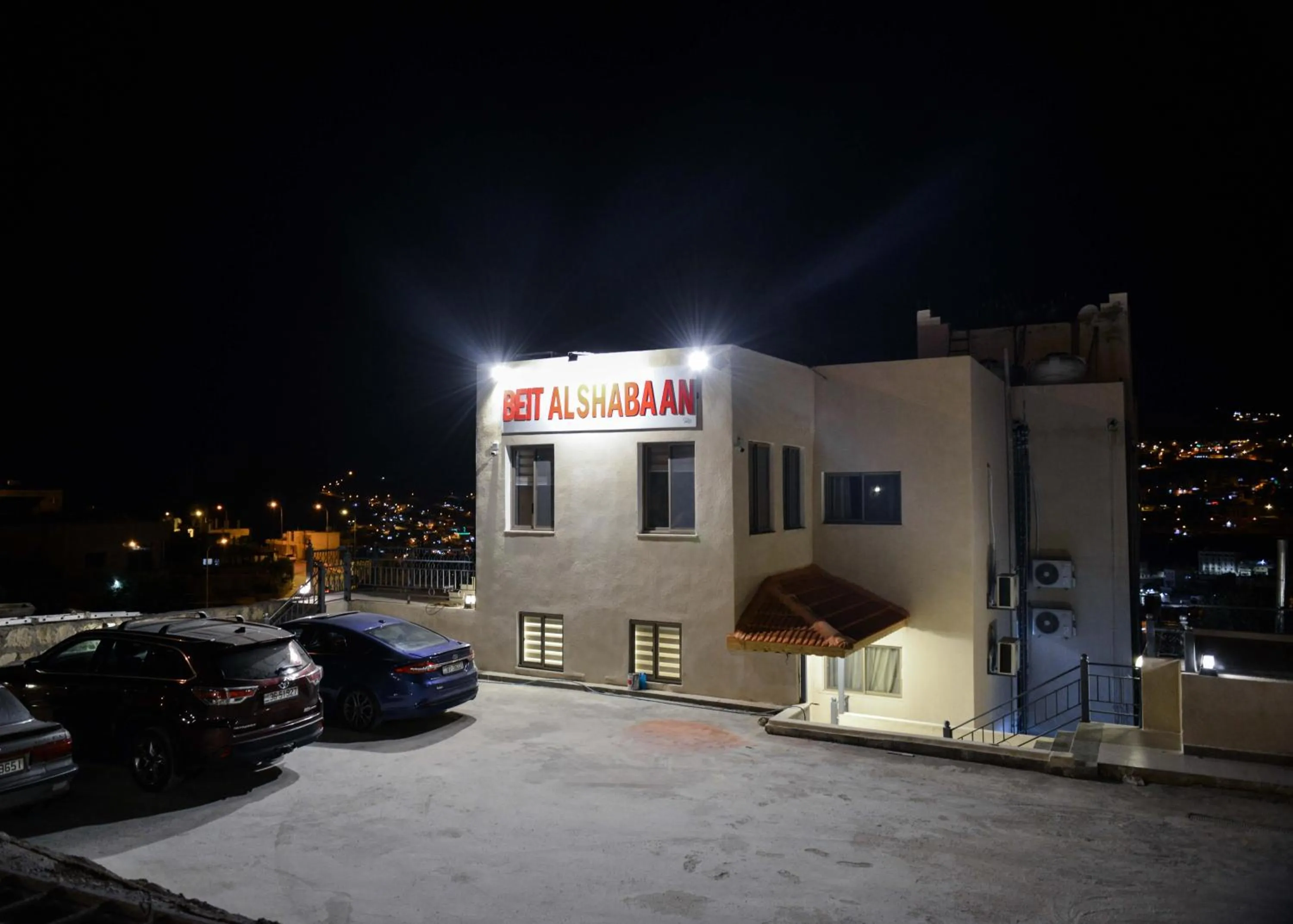 Property building in Beit Alshabaan Inn