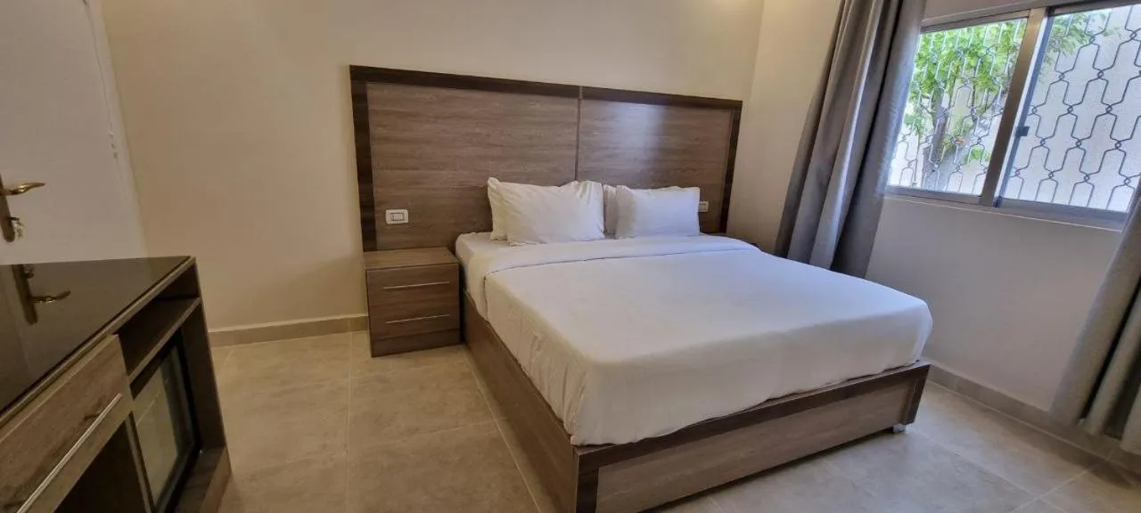 Bed in Beit Alshabaan Inn