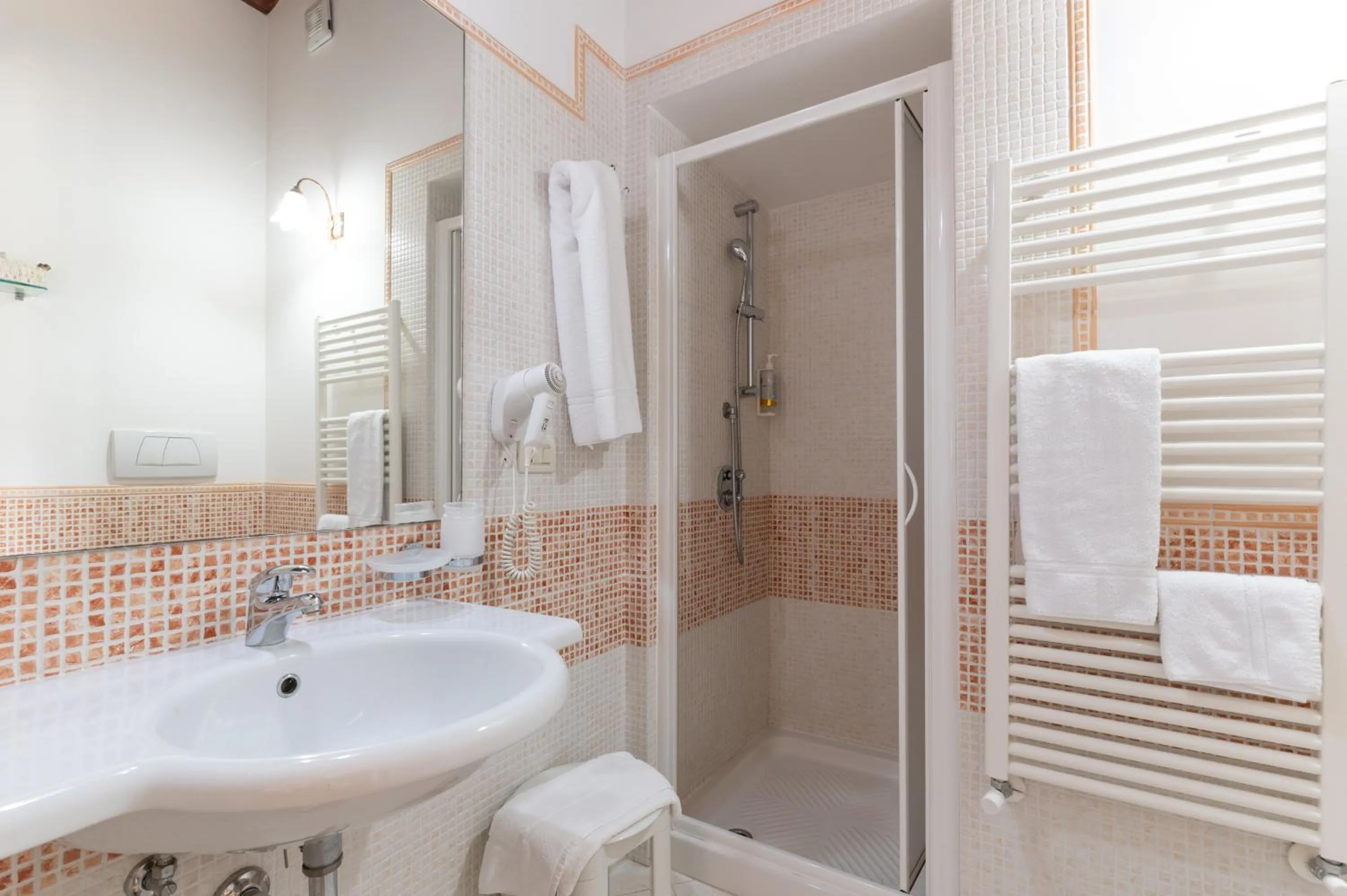 Bathroom in Hotel La Terra