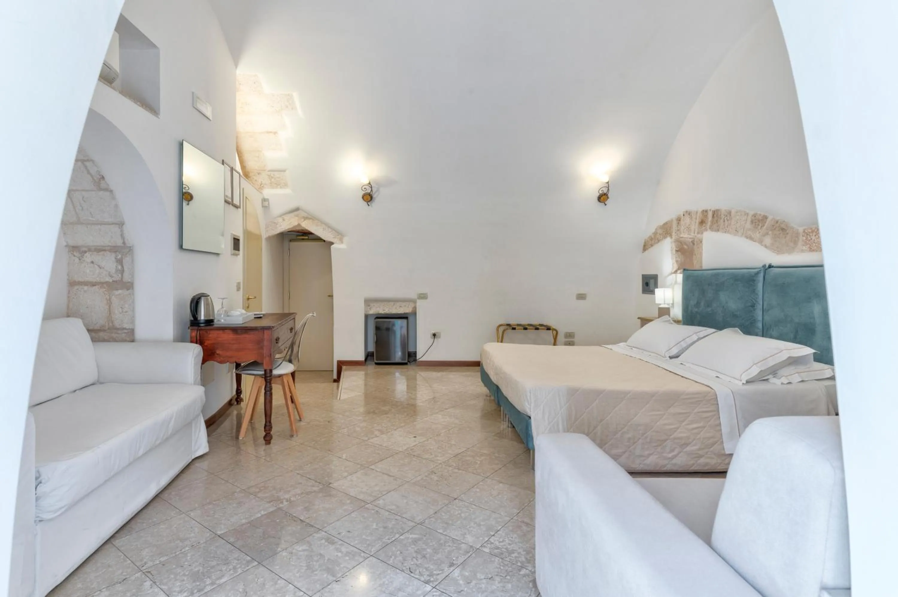 Photo of the whole room in Hotel La Terra