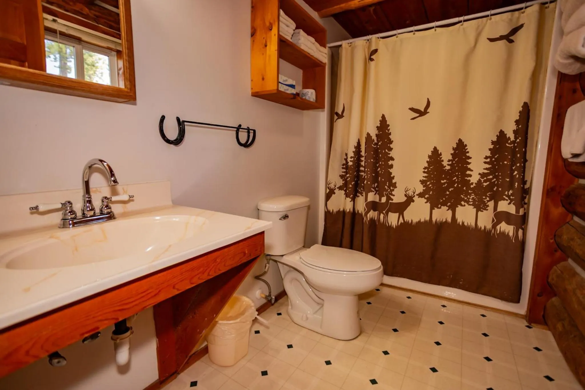 Crooked Creek Guest Ranch