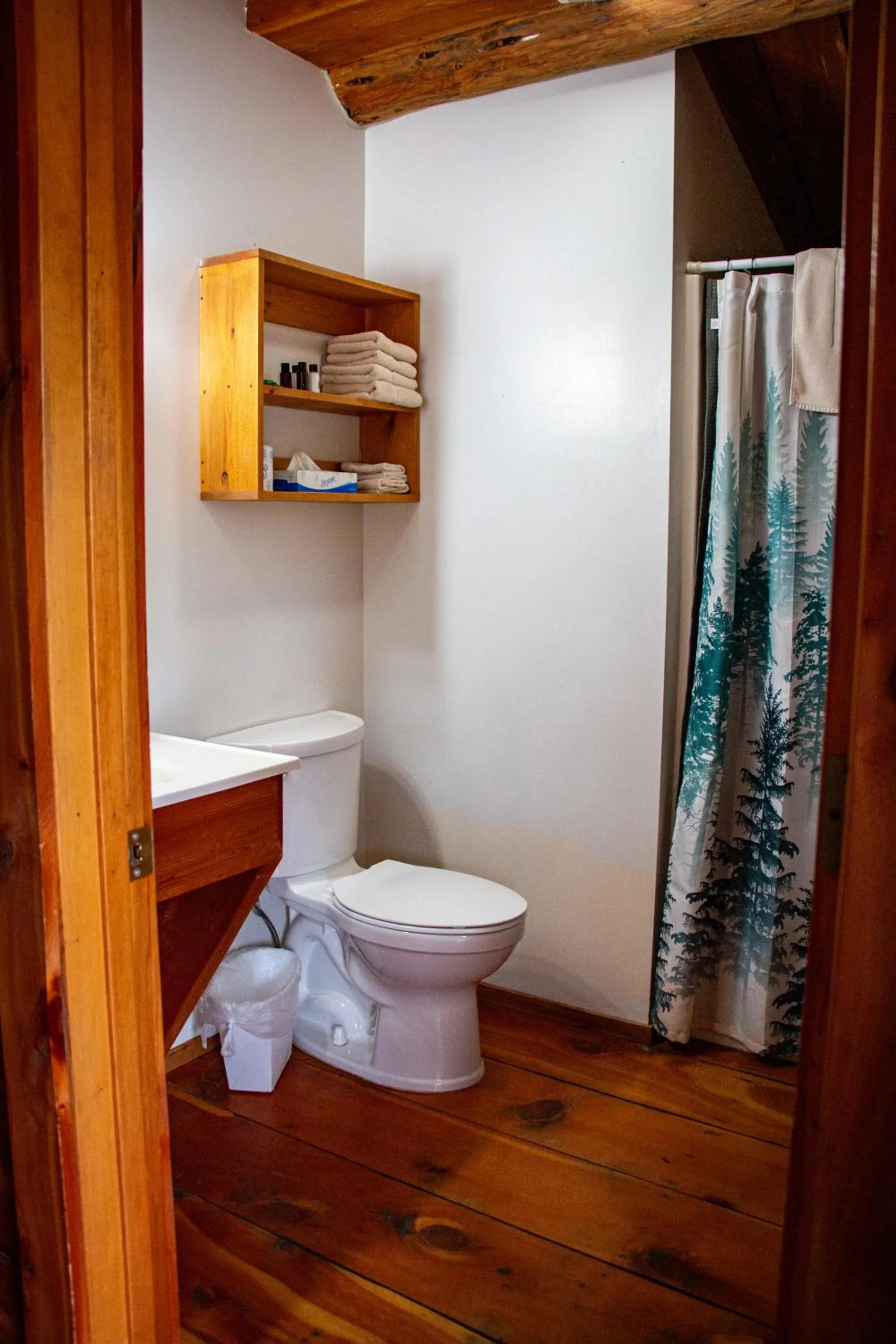 Crooked Creek Guest Ranch