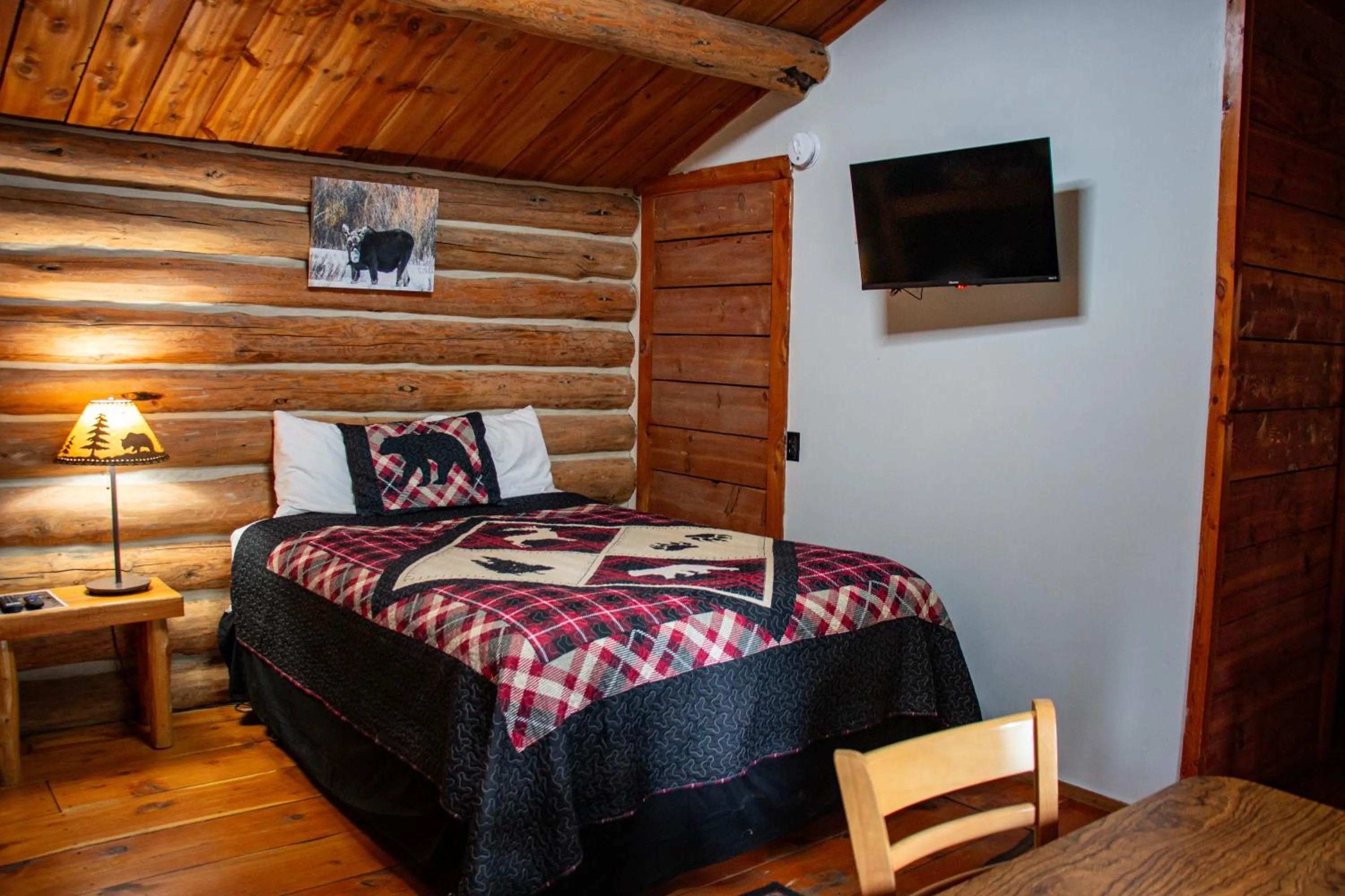 Bed in Crooked Creek Guest Ranch