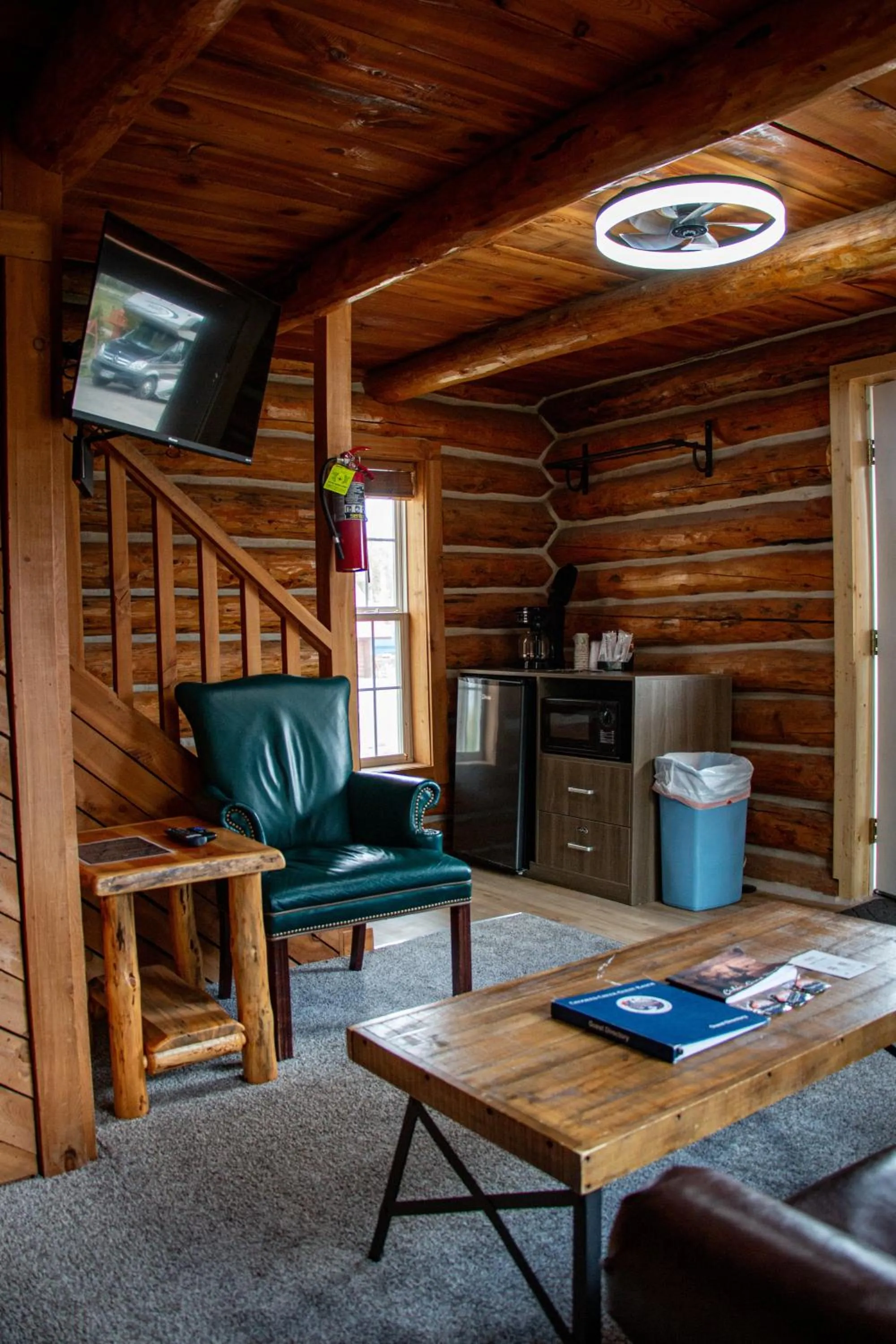 Crooked Creek Guest Ranch