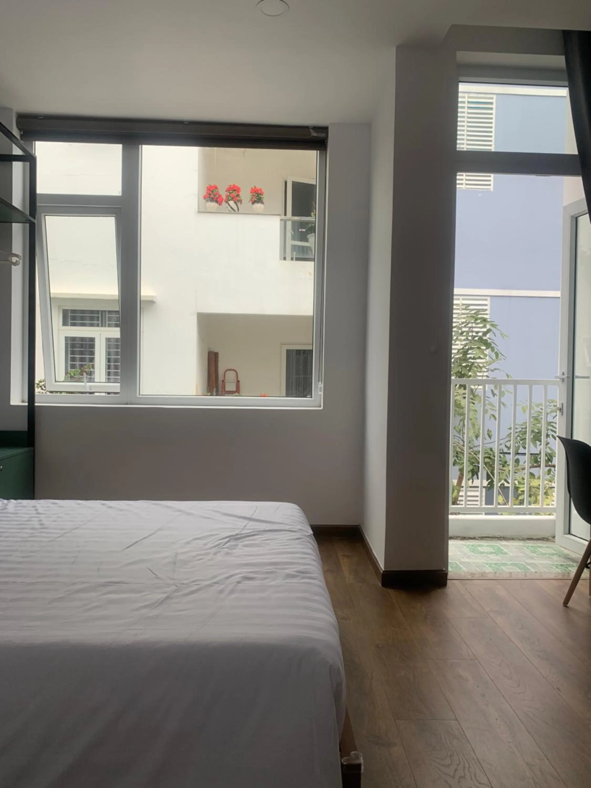 View (from property/room), Bed in Airport homestay