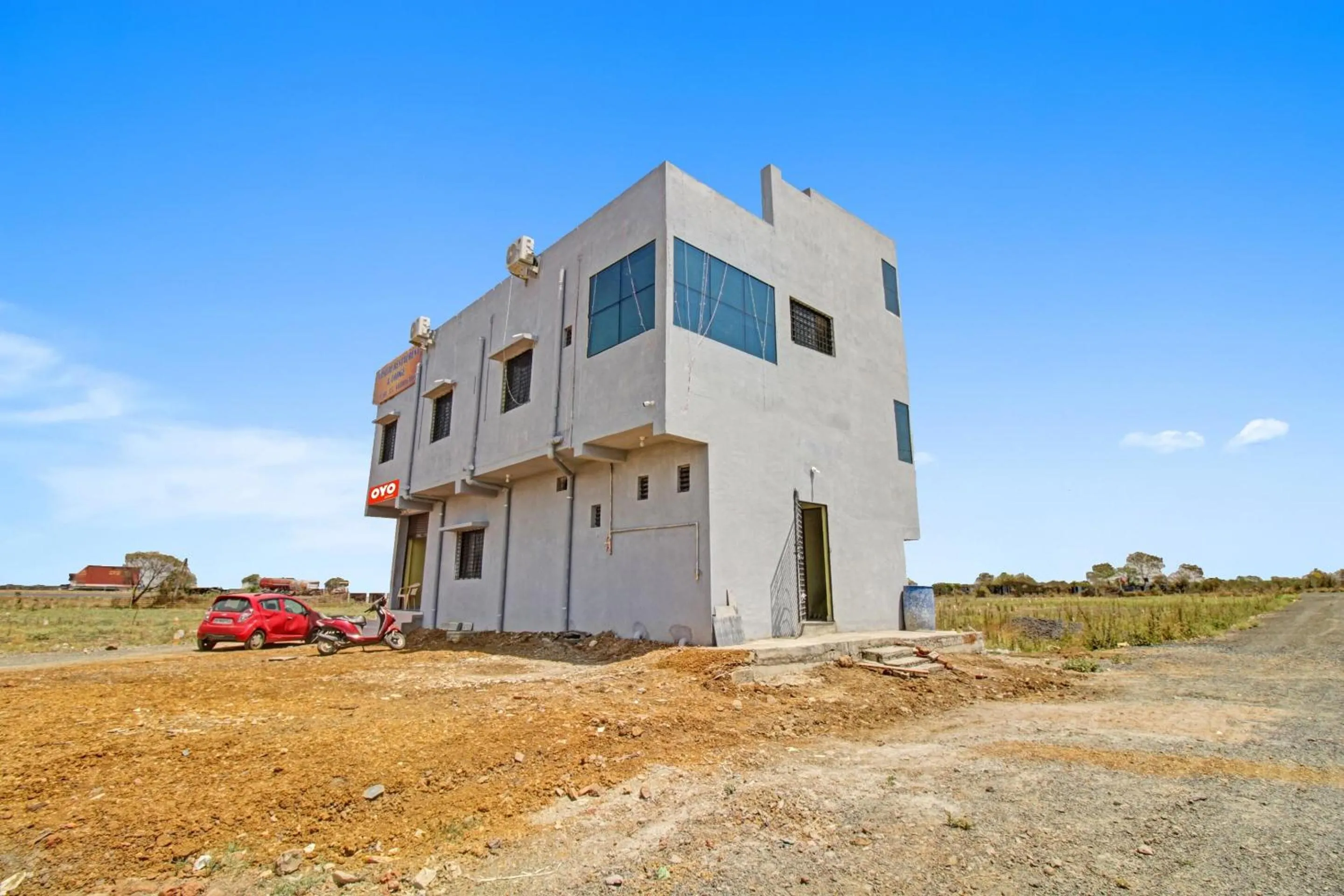 Facade/entrance in Hotel O Manjiri Restaurant & Lodging