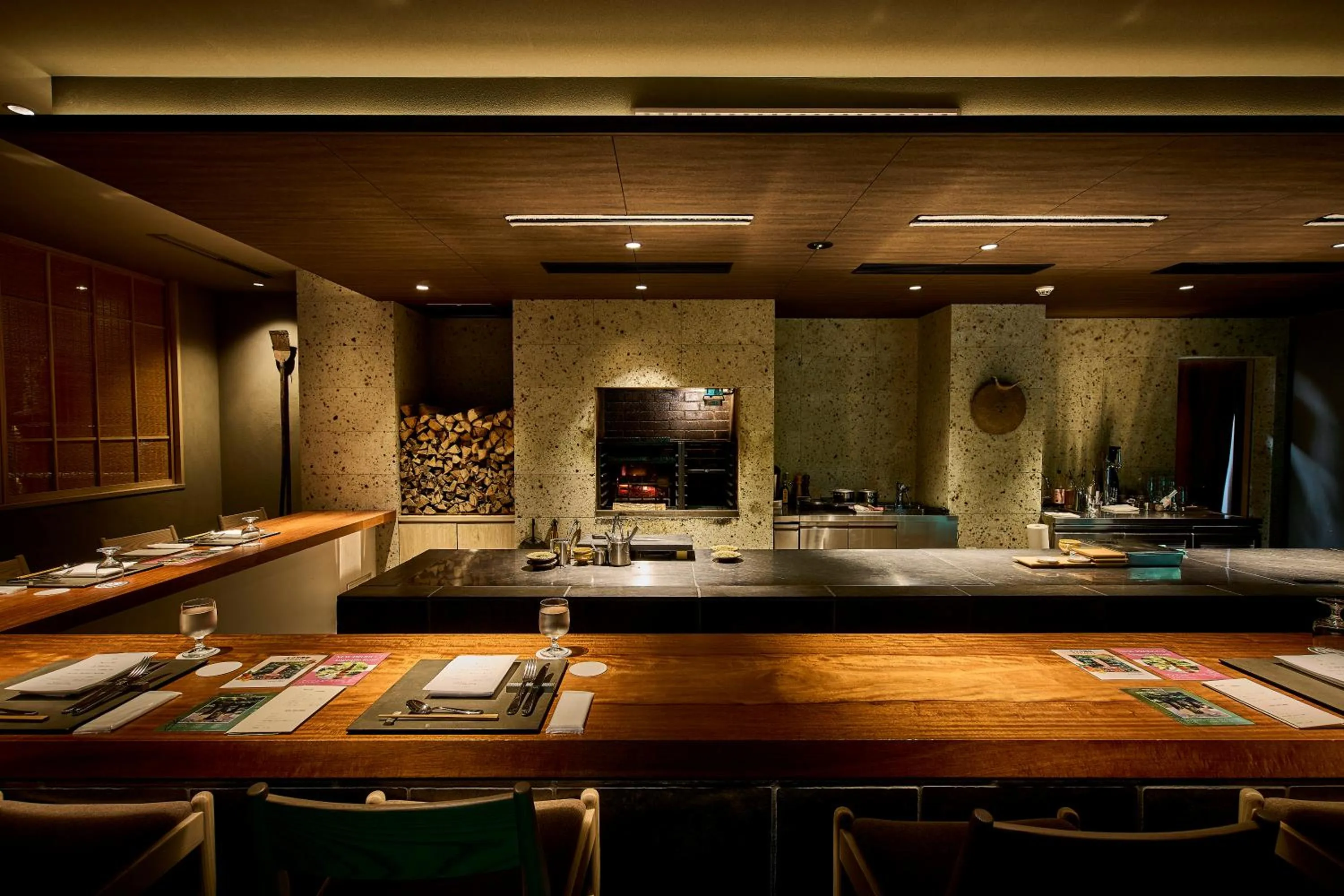 Restaurant/places to eat in moksa