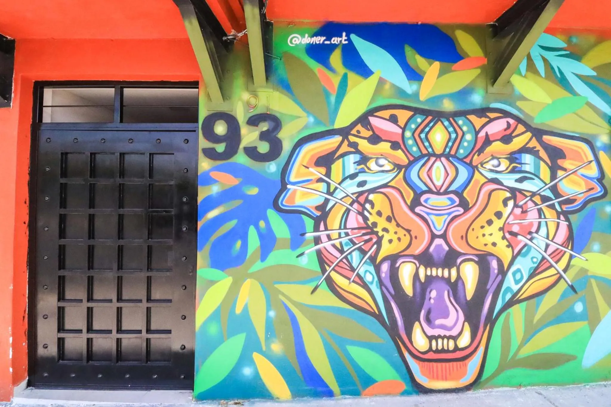 Facade/entrance in Colmena Hotel CDMX Suites Roma