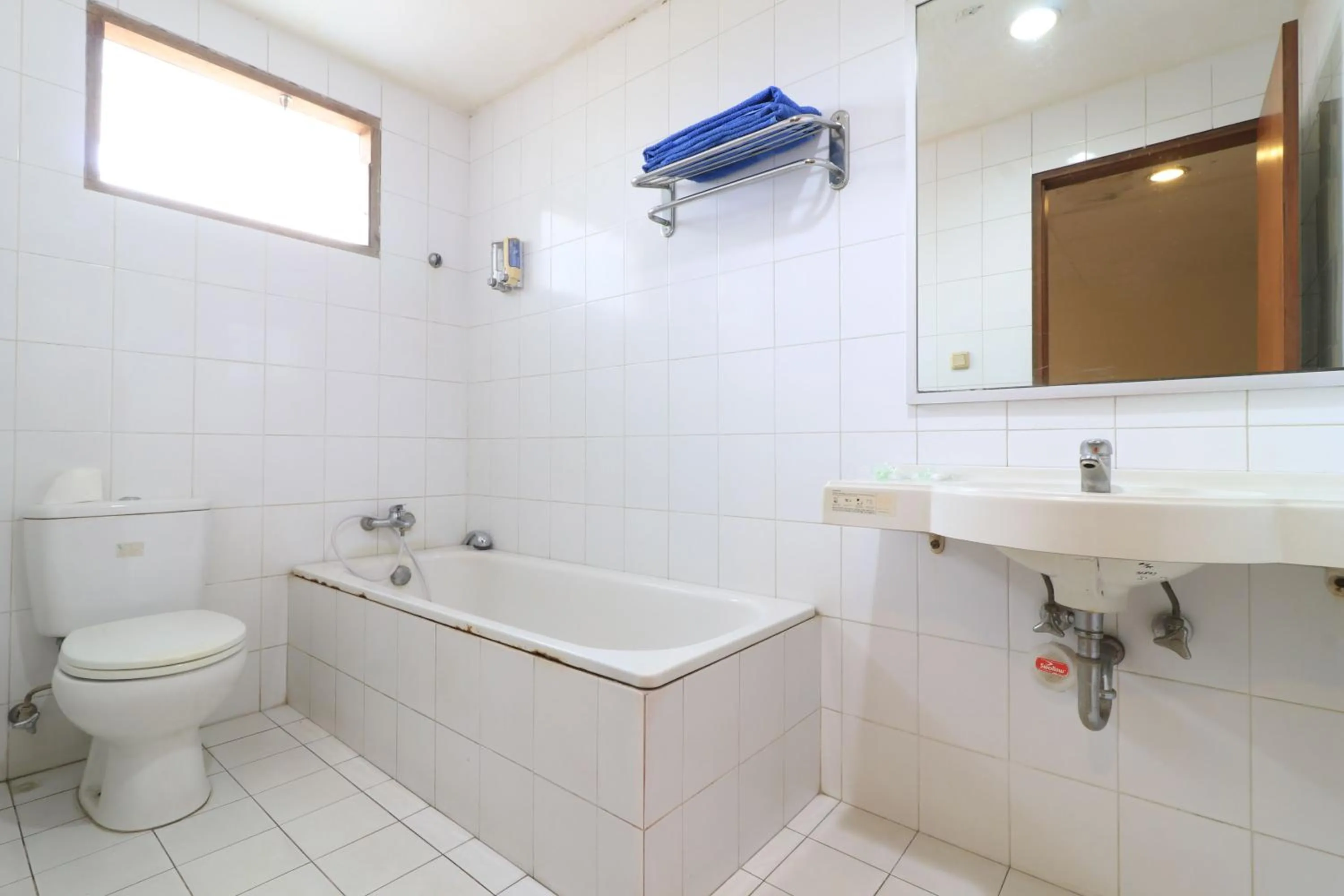 Bathroom in Mroom Prapancha