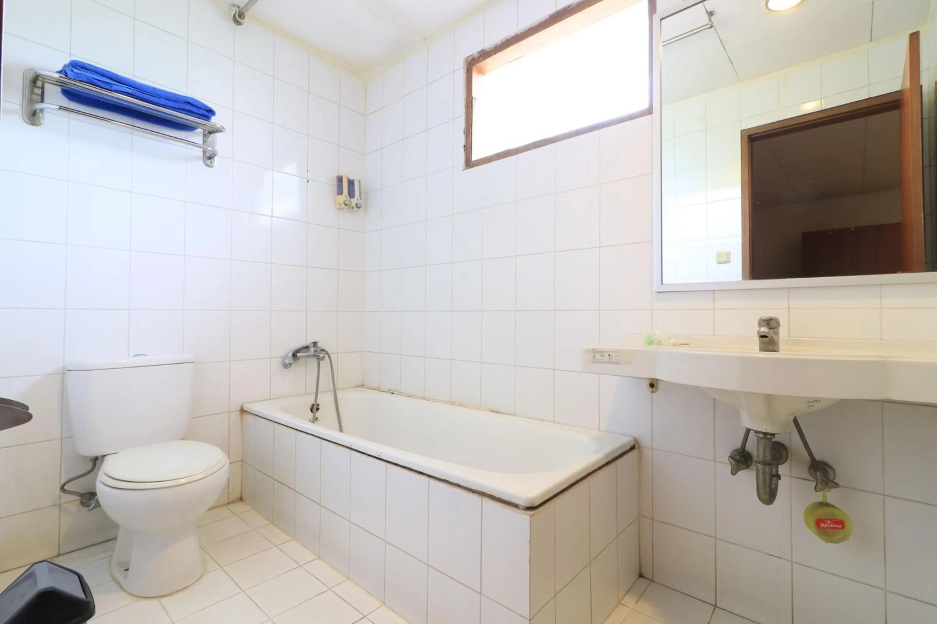 Bathroom in Mroom Prapancha