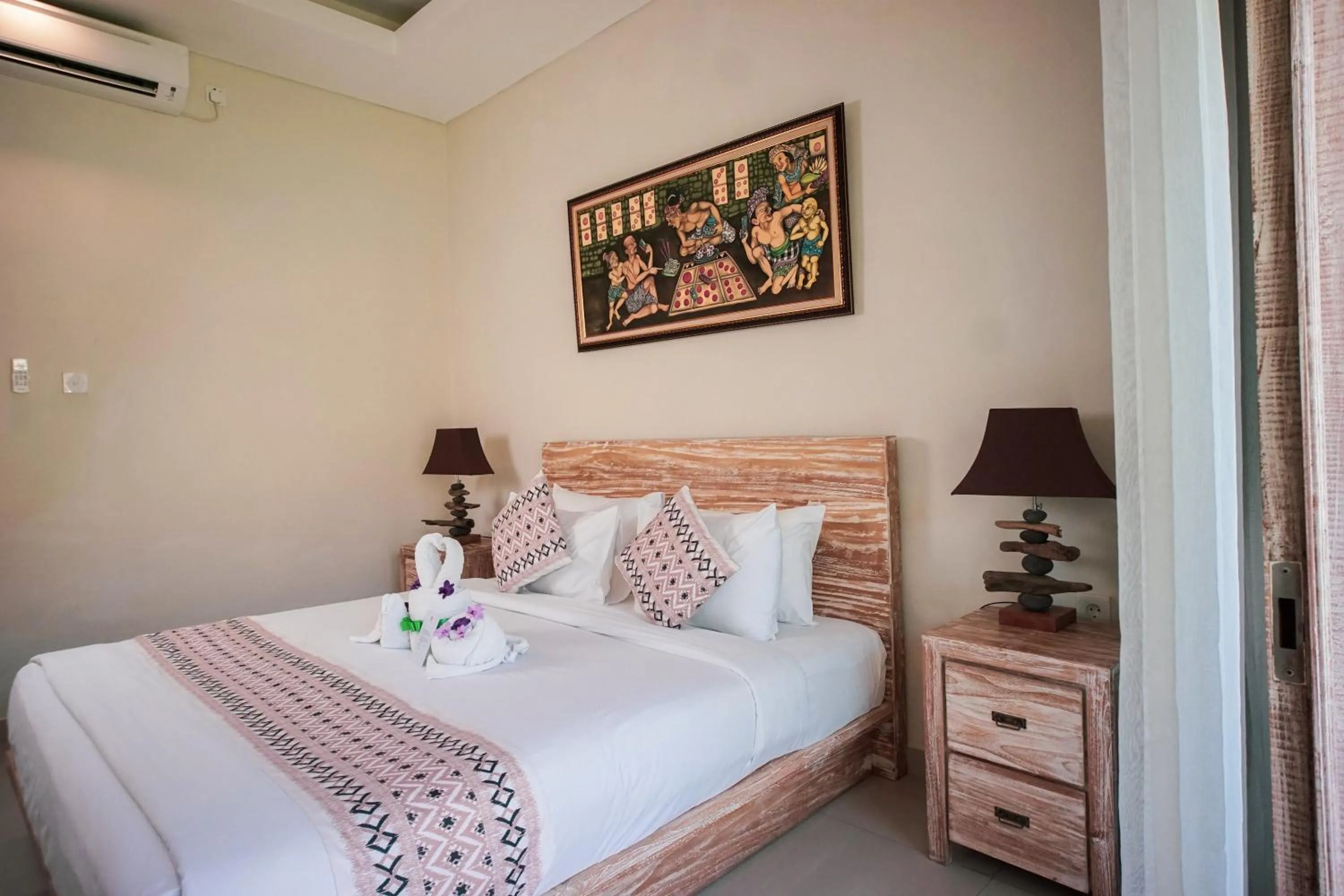 Bedroom, Bed in Green D'mel Bali