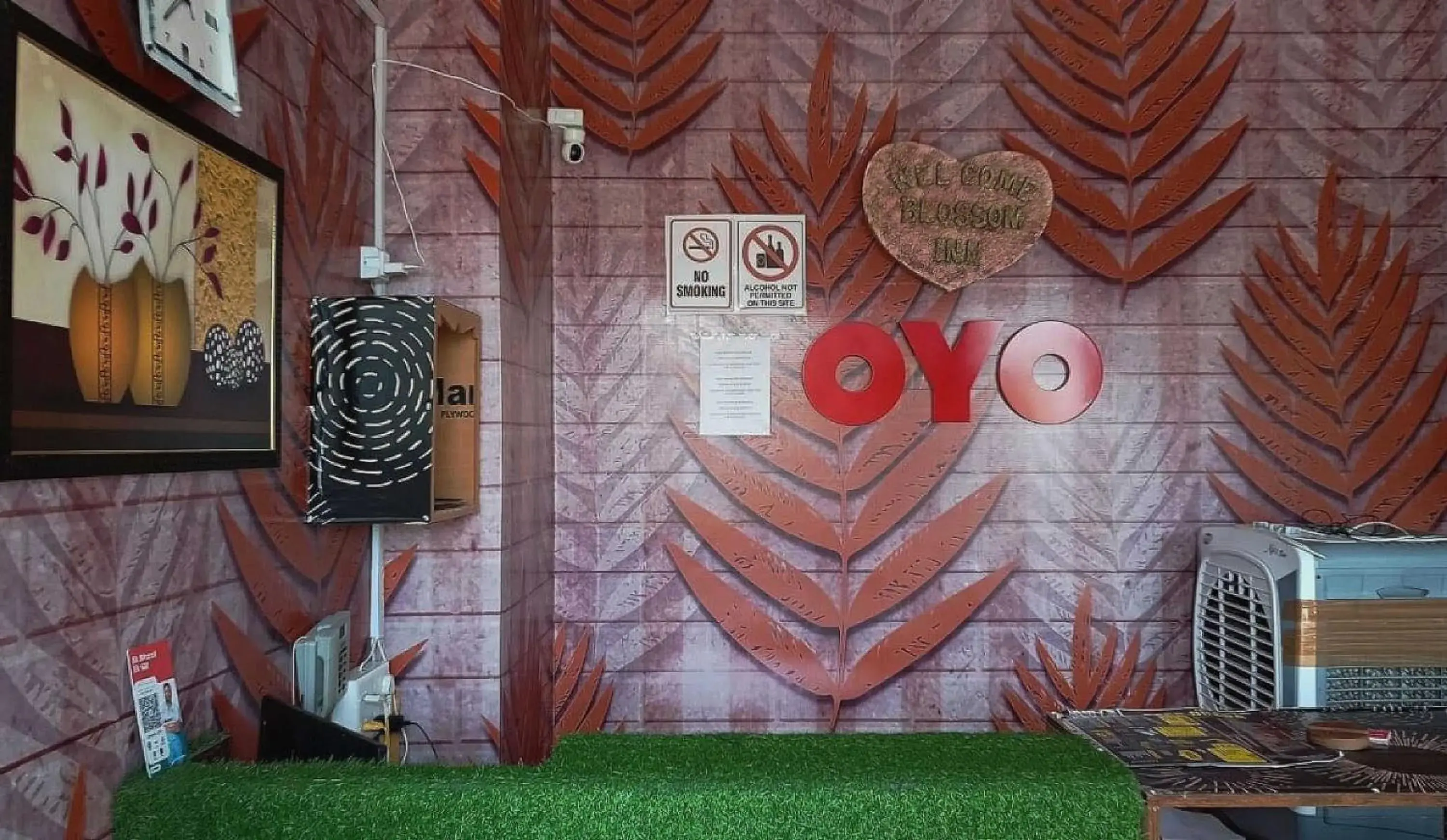 Lobby or reception in Hotel O Blossom inn Lobby or reception in Hotel O Blossom inn