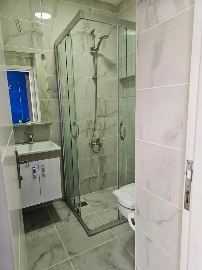 Shower in Dreams Bodrum butik hotel