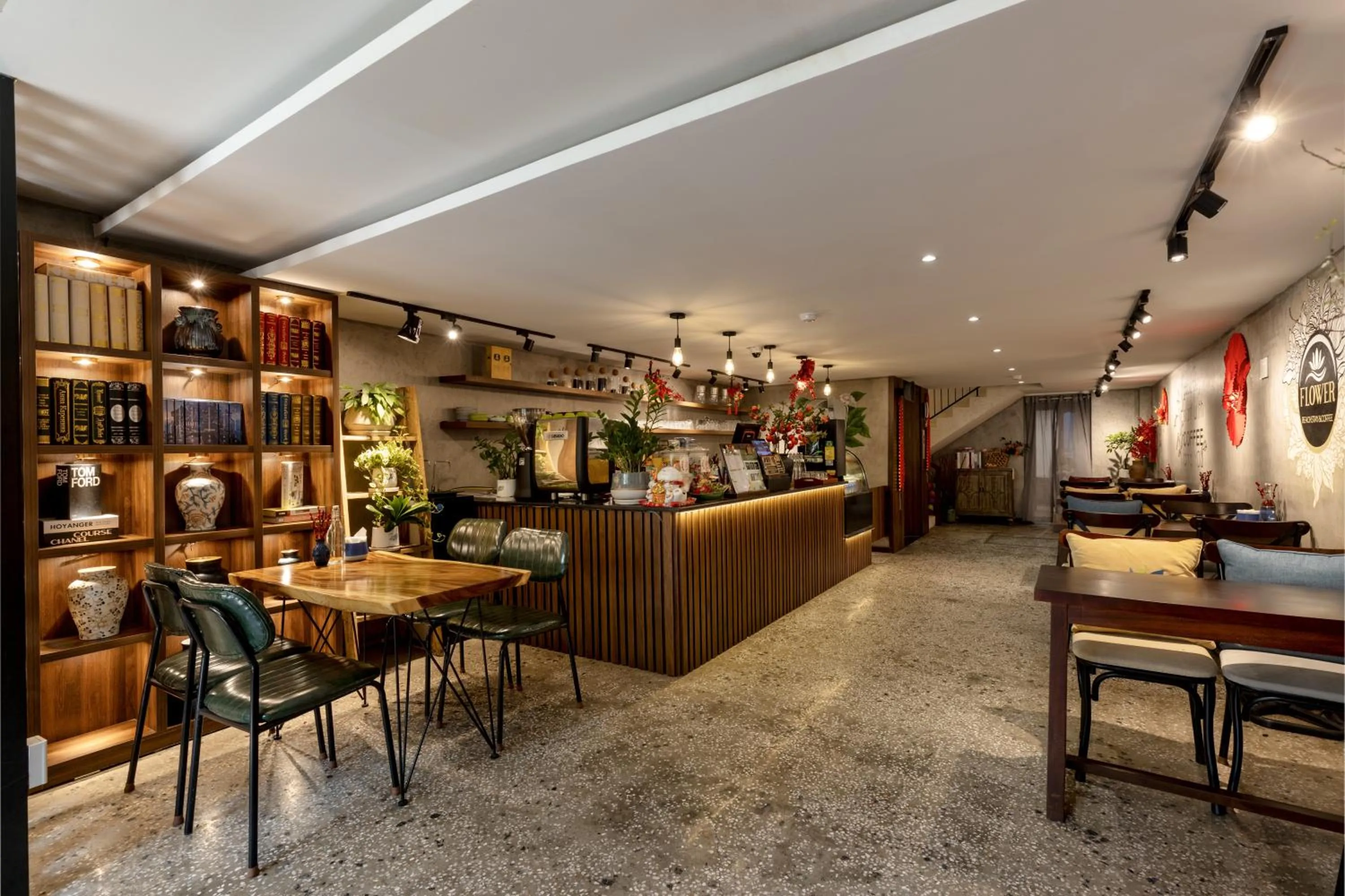 Food and drinks in FLOWER BEACHSTAY & COFFEE