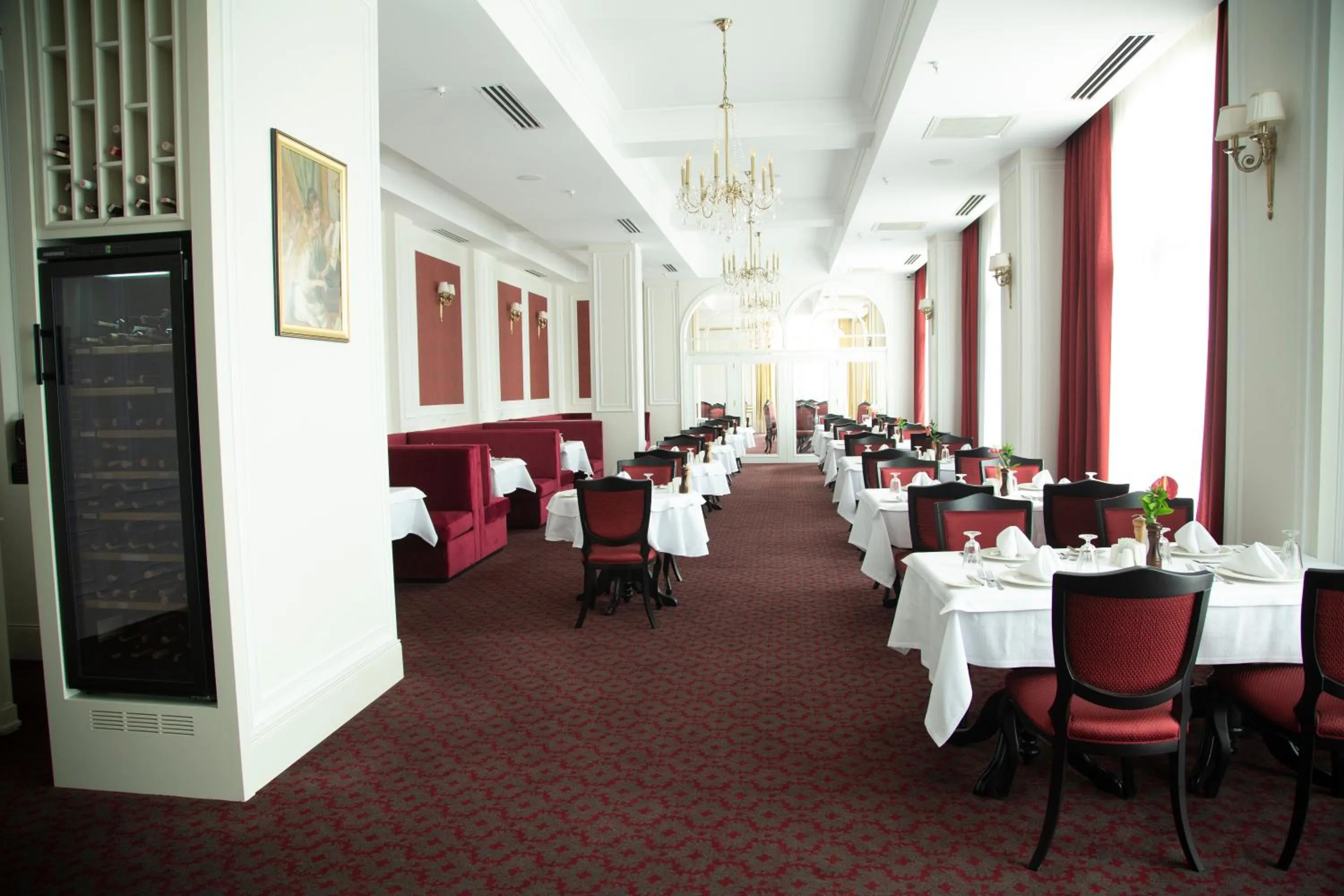 Restaurant/places to eat in ANIM Boutique Hotel