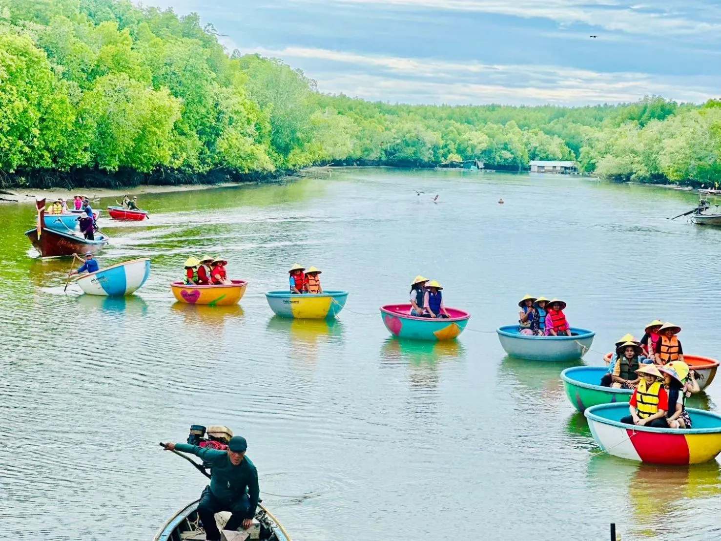 Activities in Trang Oasis Waterpark Hotel