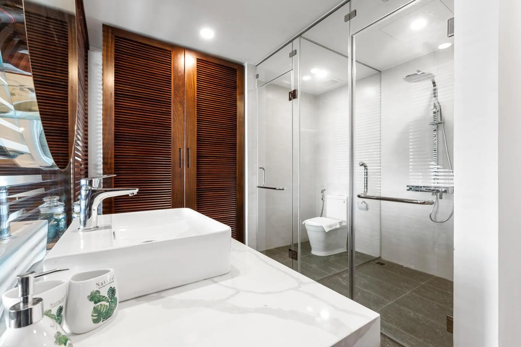 Shower in Wyndham Grand Vedana Ninh Binh Resort