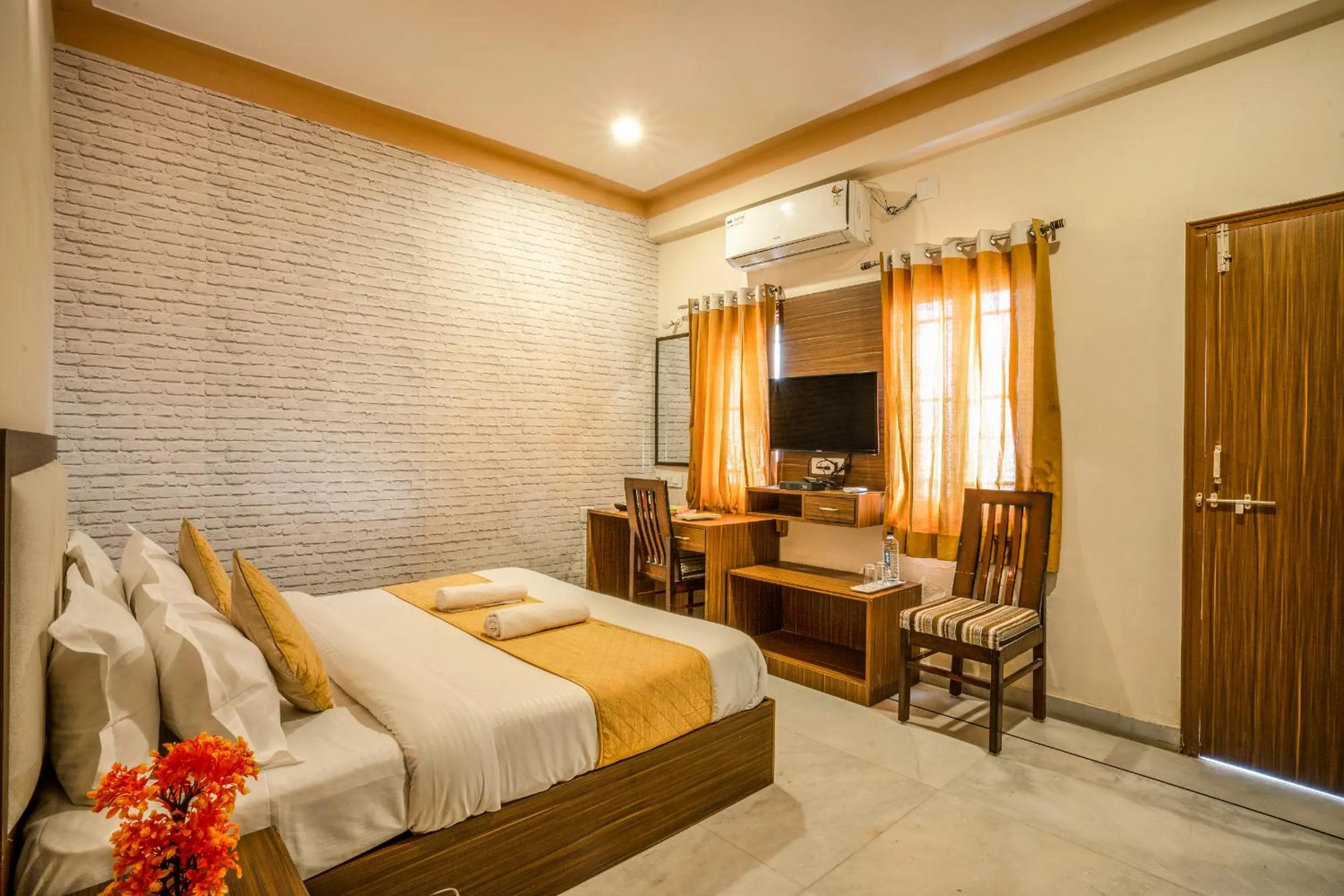 Bedroom, Bed in Tripli Udaipur