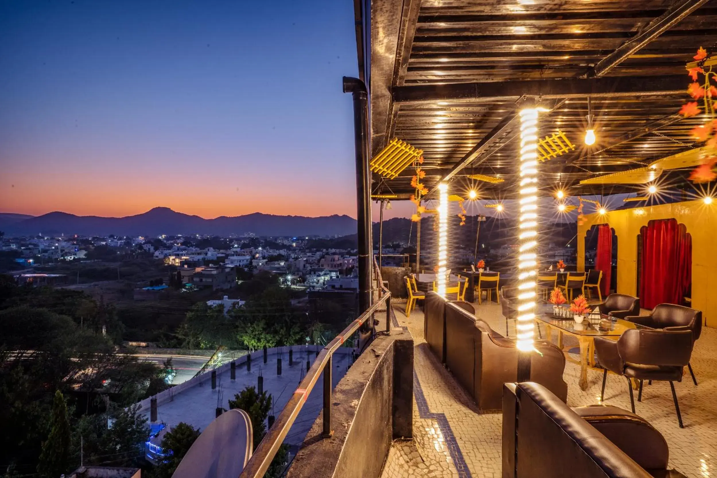 Restaurant/places to eat in Tripli Udaipur Restaurant/places to eat in Tripli Udaipur