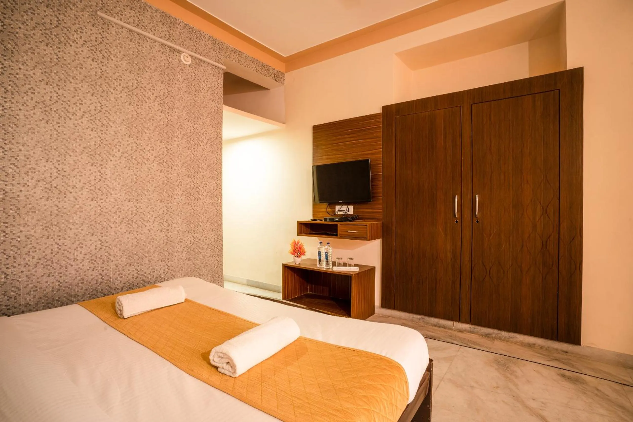 Bedroom, Bed in Tripli Udaipur