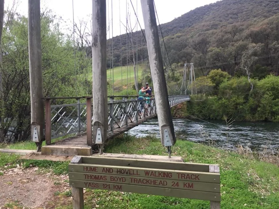 Hiking in Oriental Hotel Tumut