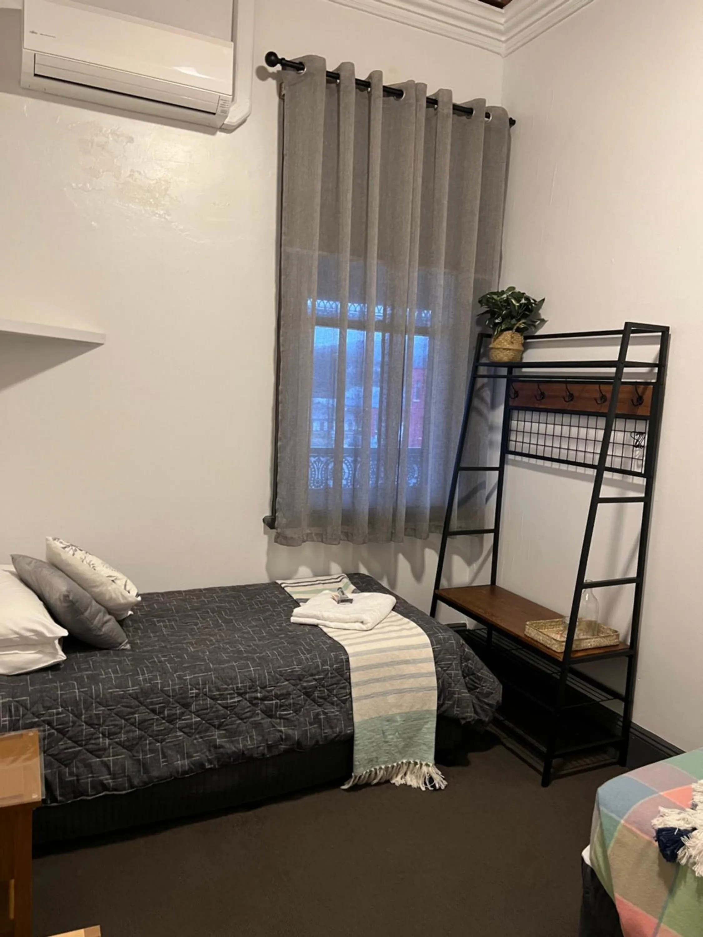 Bedroom, Bed in Oriental Hotel Tumut