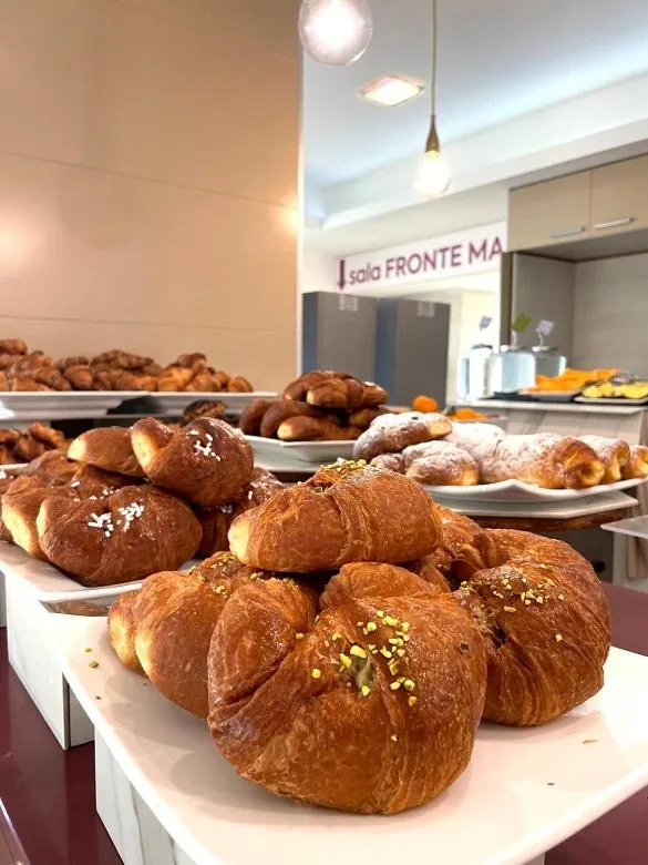 Yes Hotel Touring & SPA