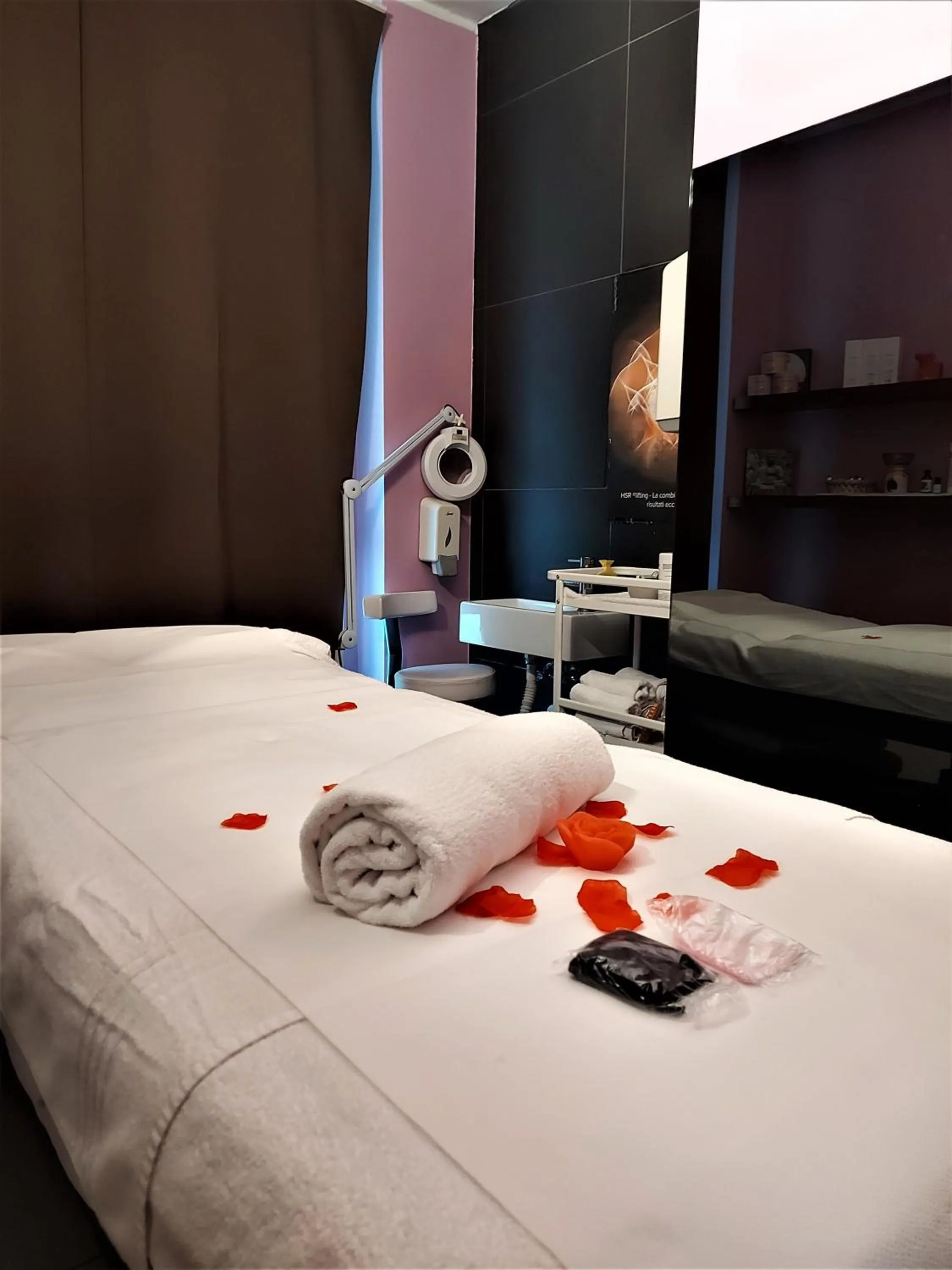 Bed in Yes Hotel Touring & SPA