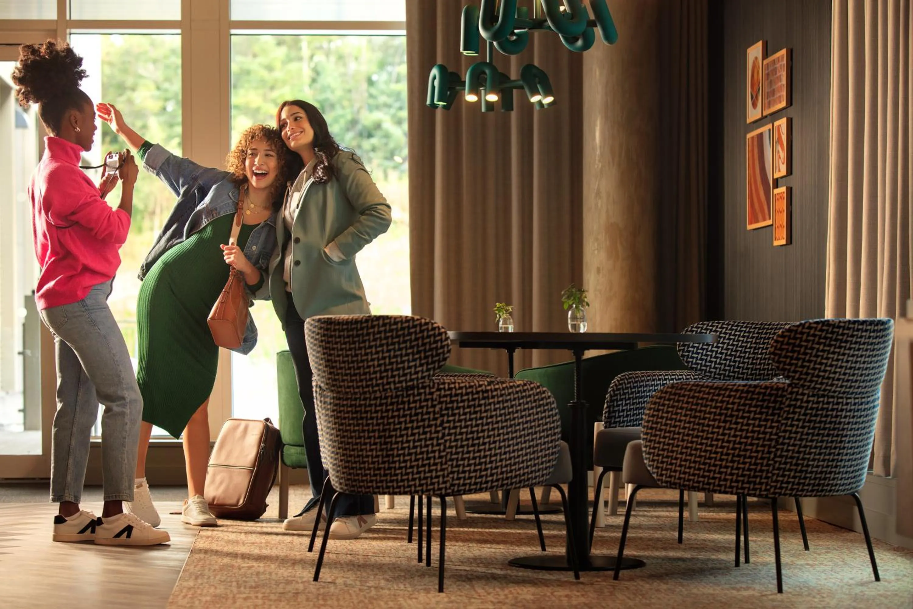 Restaurant/places to eat in Holiday Inn Manchester Airport T2 by IHG