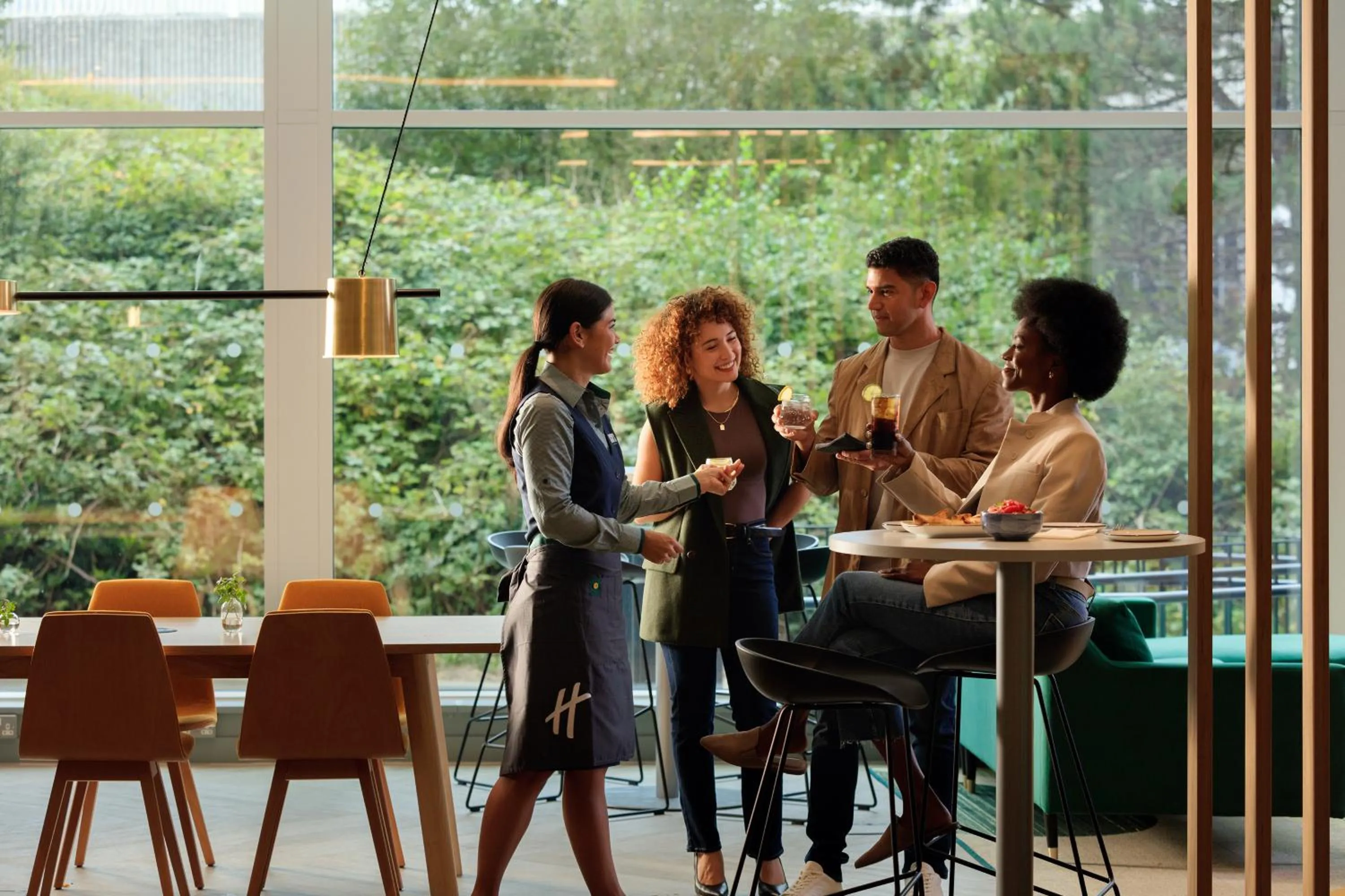 Restaurant/places to eat in Holiday Inn Manchester Airport T2 by IHG