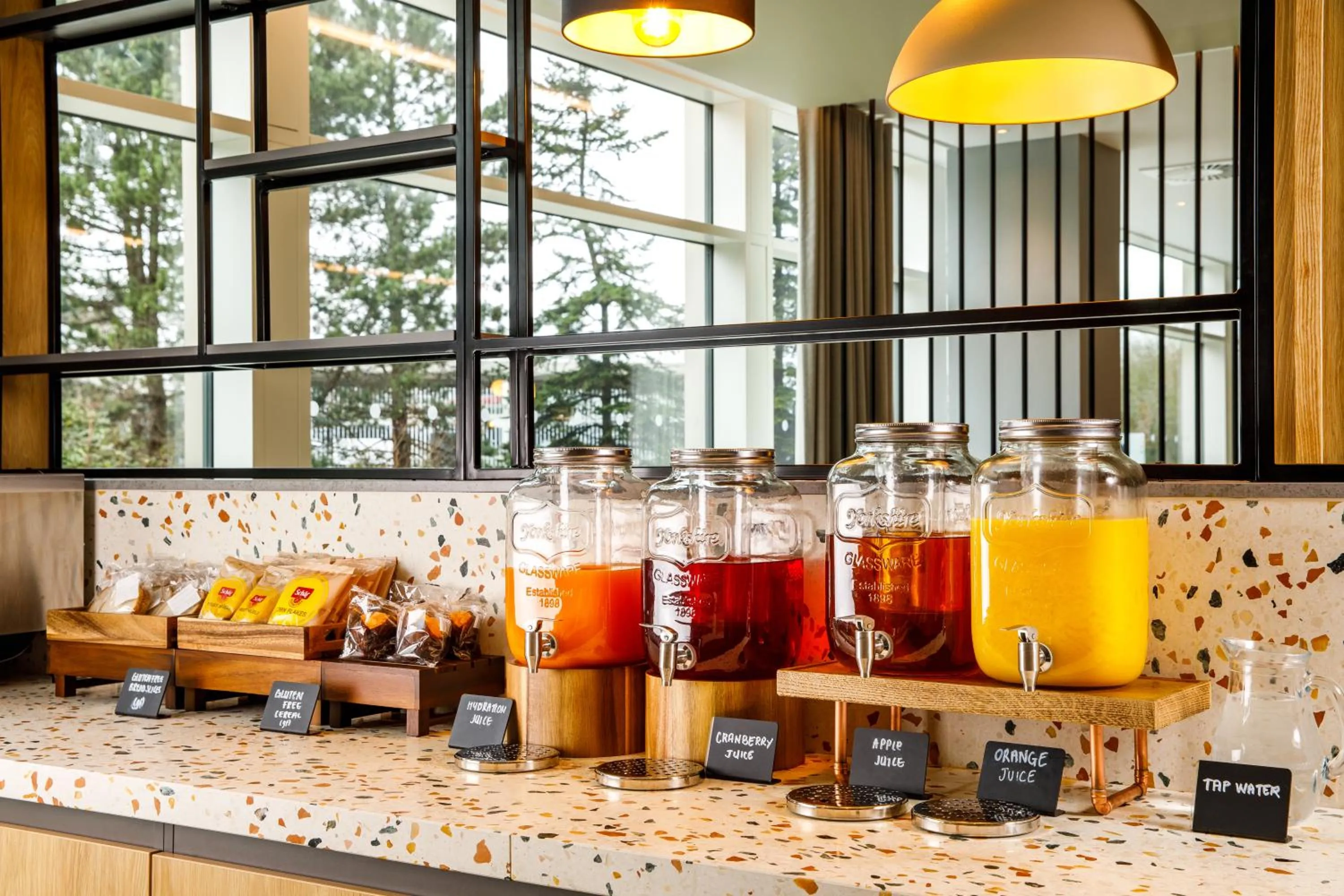 Breakfast in Holiday Inn Manchester Airport T2 by IHG