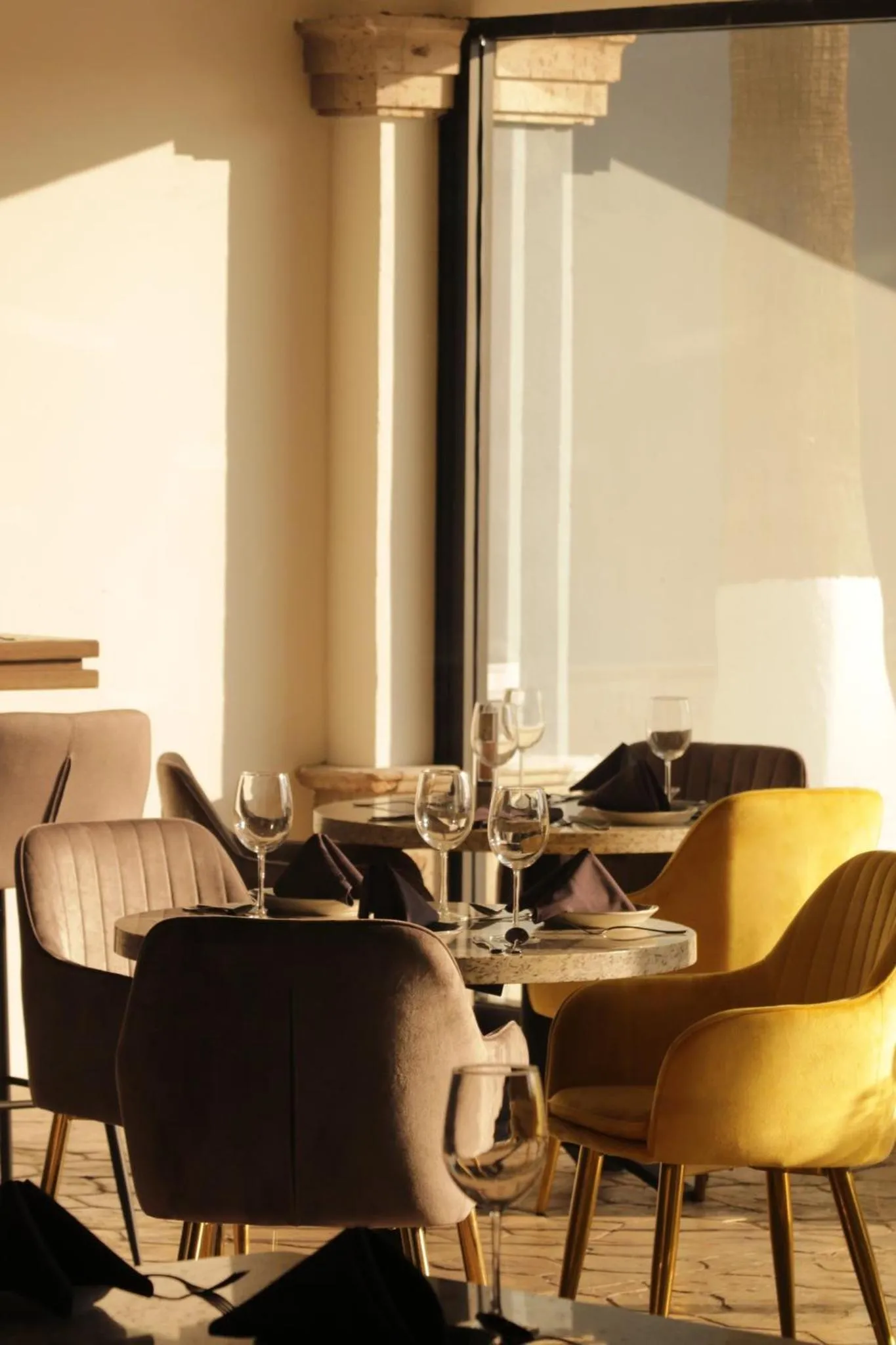 Restaurant/places to eat in voco Saltillo Suites by IHG