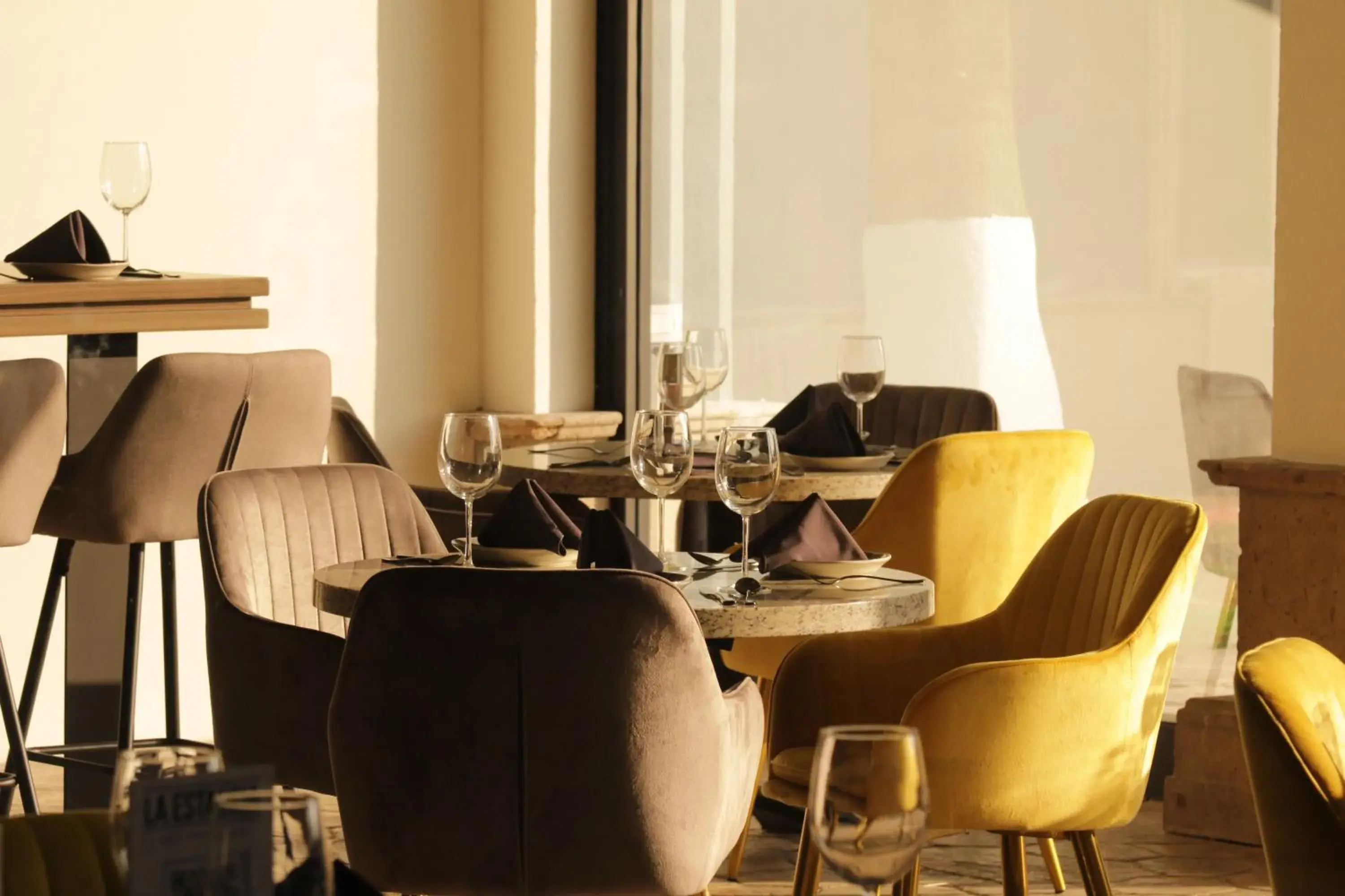 Restaurant/places to eat in voco Saltillo Suites by IHG Restaurant/places to eat in voco Saltillo Suites by IHG