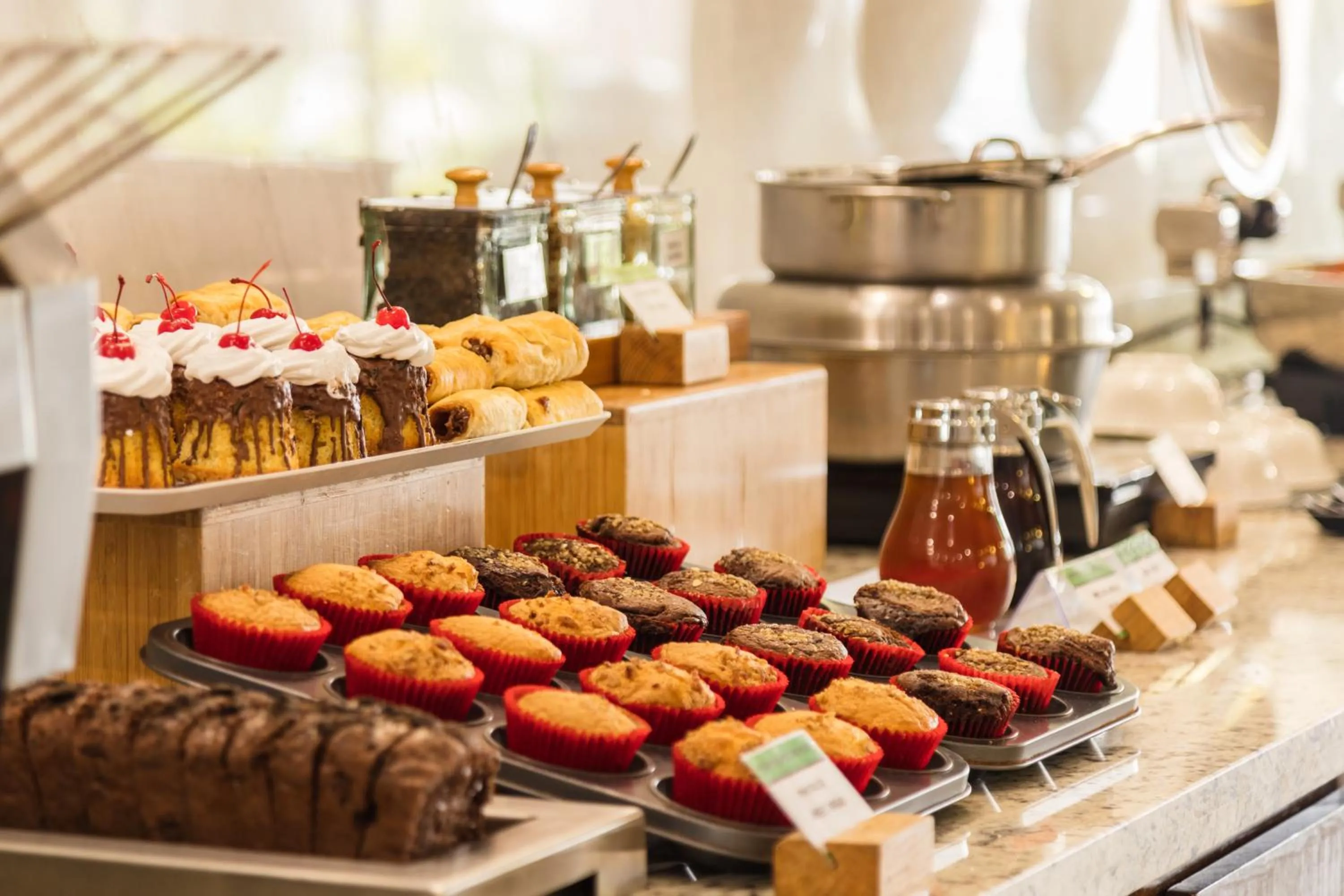 Breakfast in voco Saltillo Suites by IHG