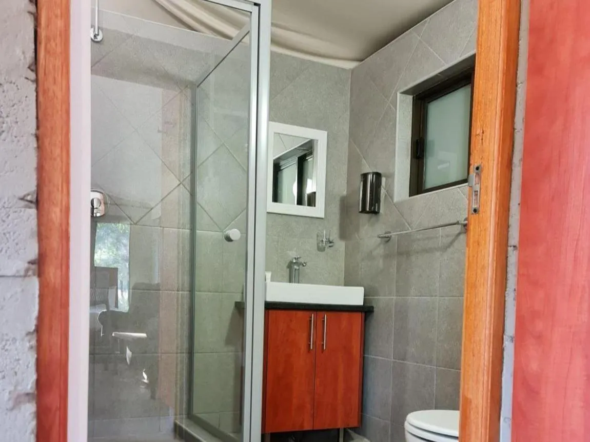 Shower in Lethabong Lodge