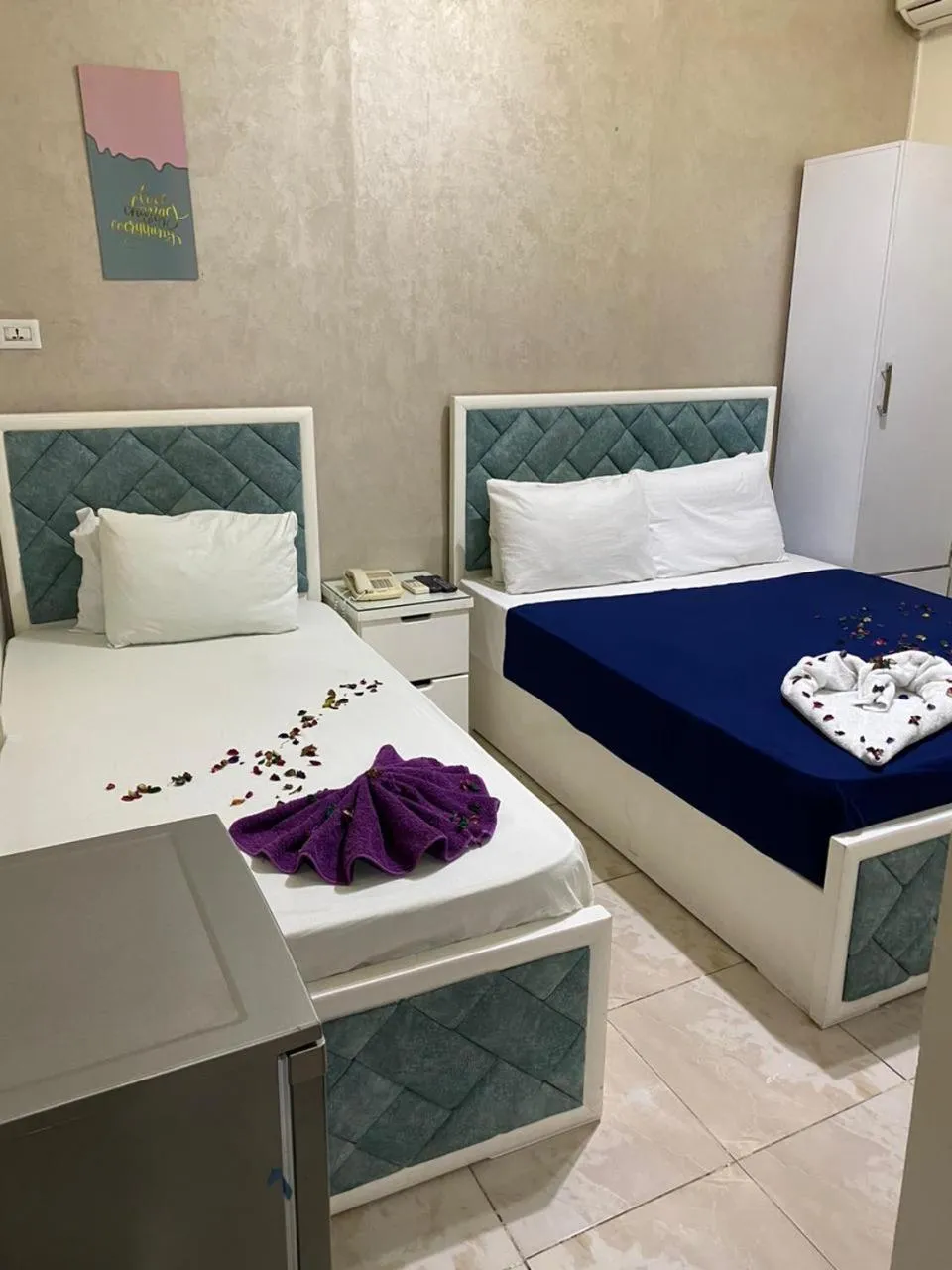 Bed in New Abdeen palace hostel