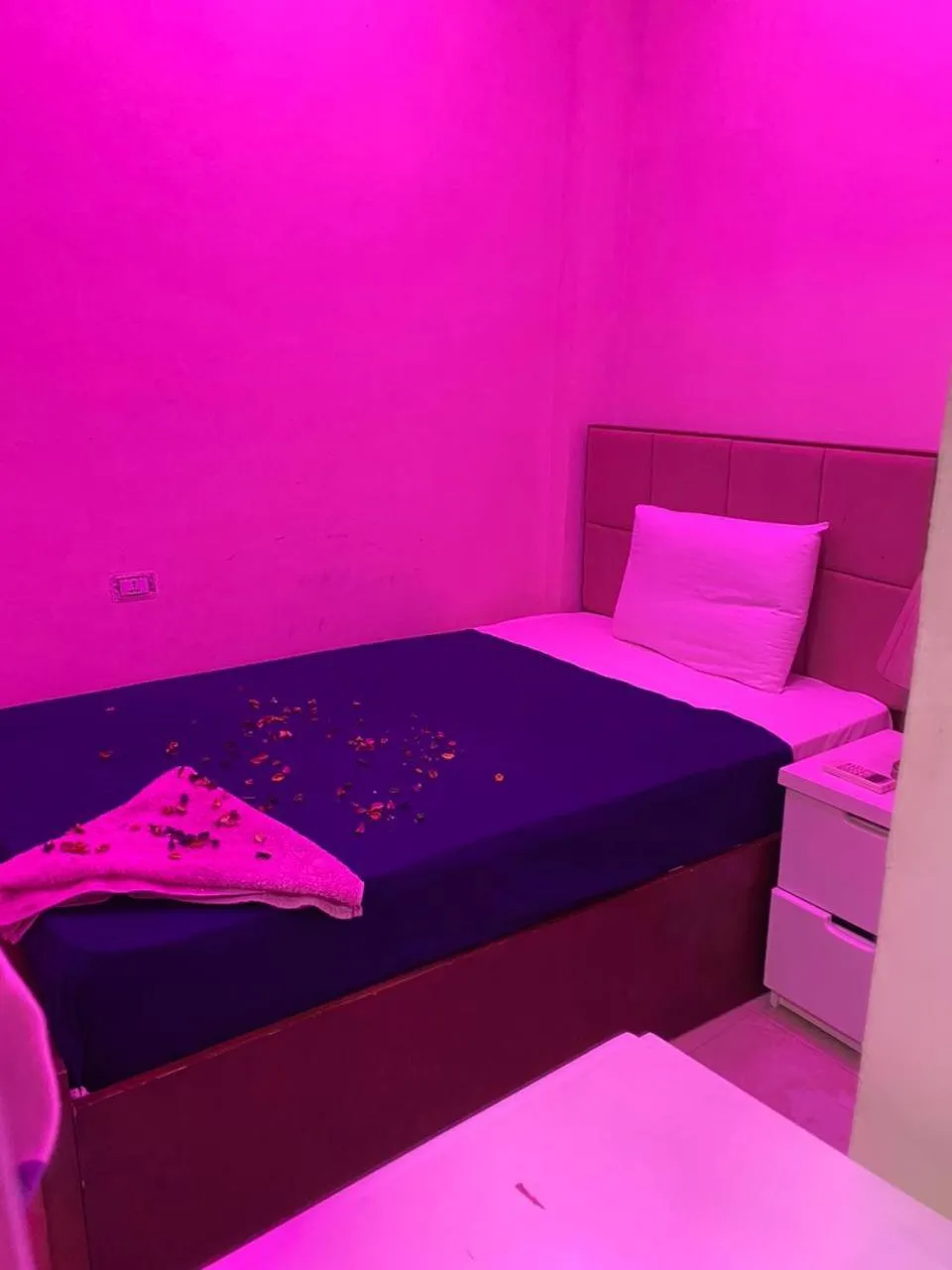 Bed in New Abdeen palace hostel