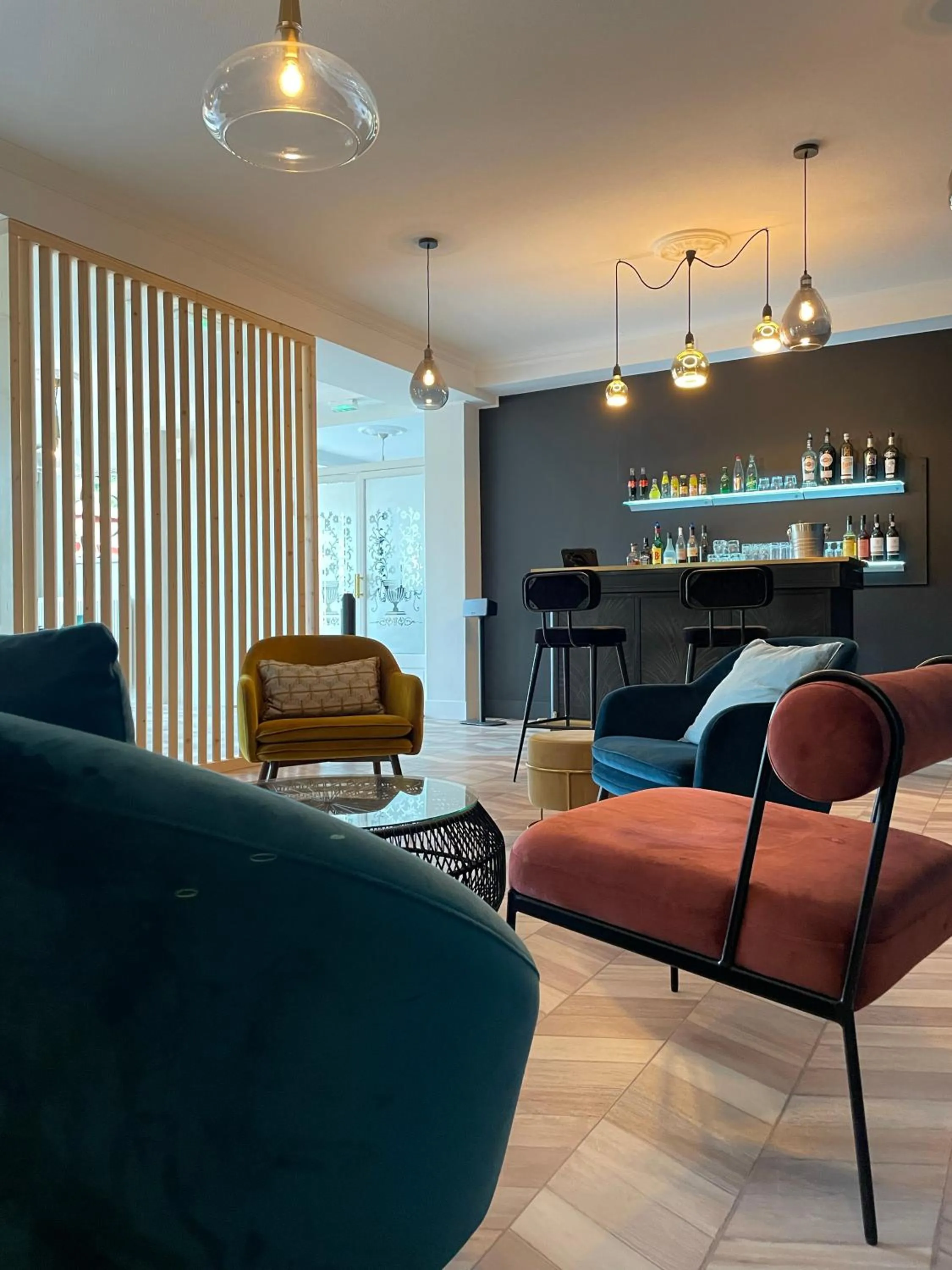 Restaurant/places to eat in Hôtel Restaurant du Lac