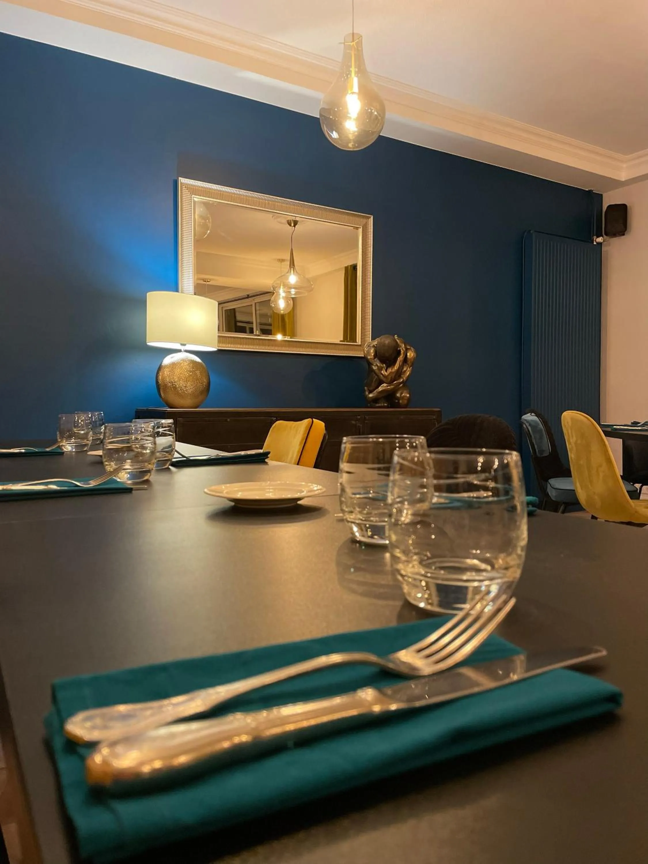 Restaurant/places to eat in Hôtel Restaurant du Lac