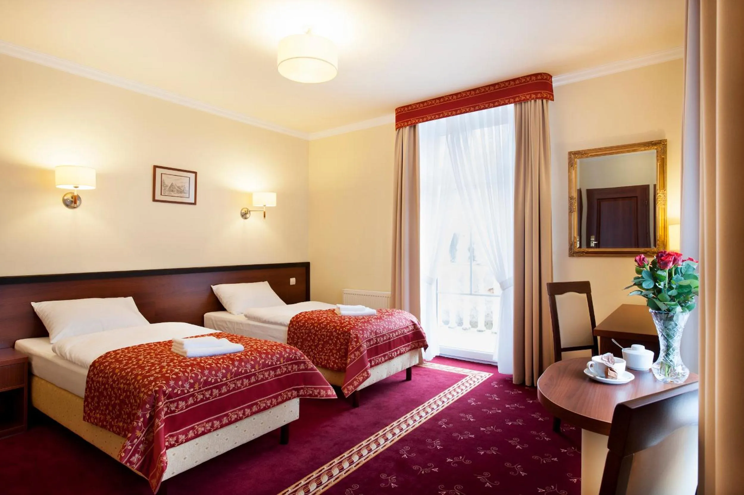 Bedroom, Bed in Resort de Esperanto Sanatorium Uzdrowiskowe