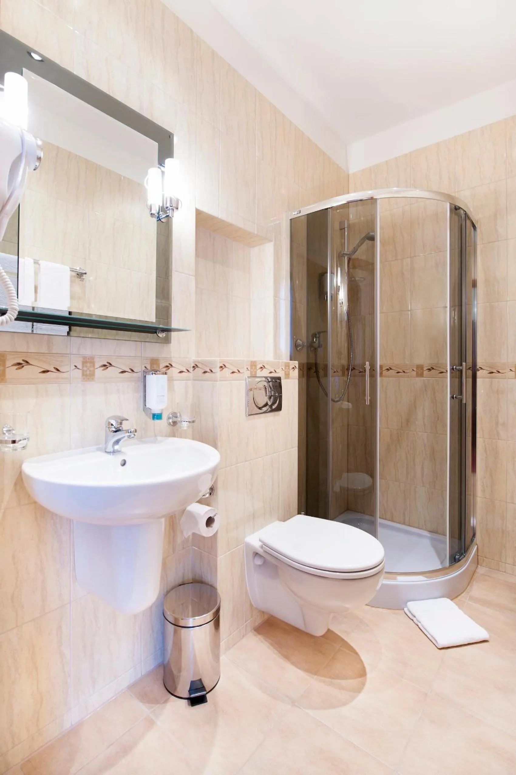 Bathroom in Resort de Esperanto Sanatorium Uzdrowiskowe