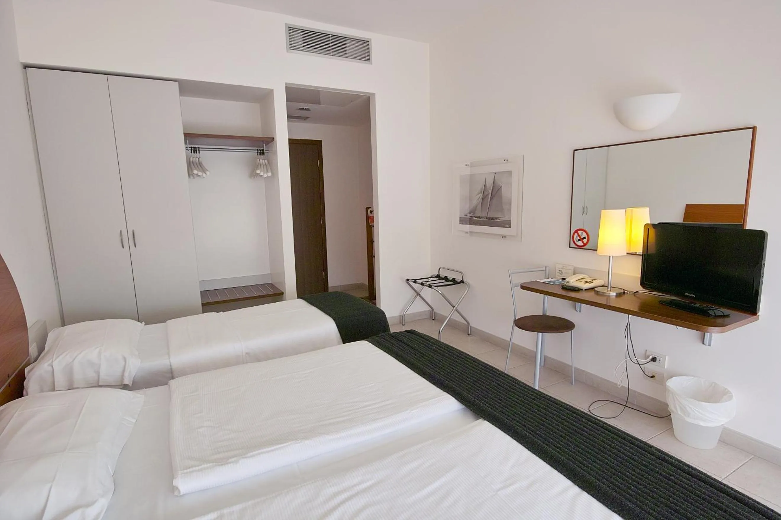 Bed in Hotel L'Approdo