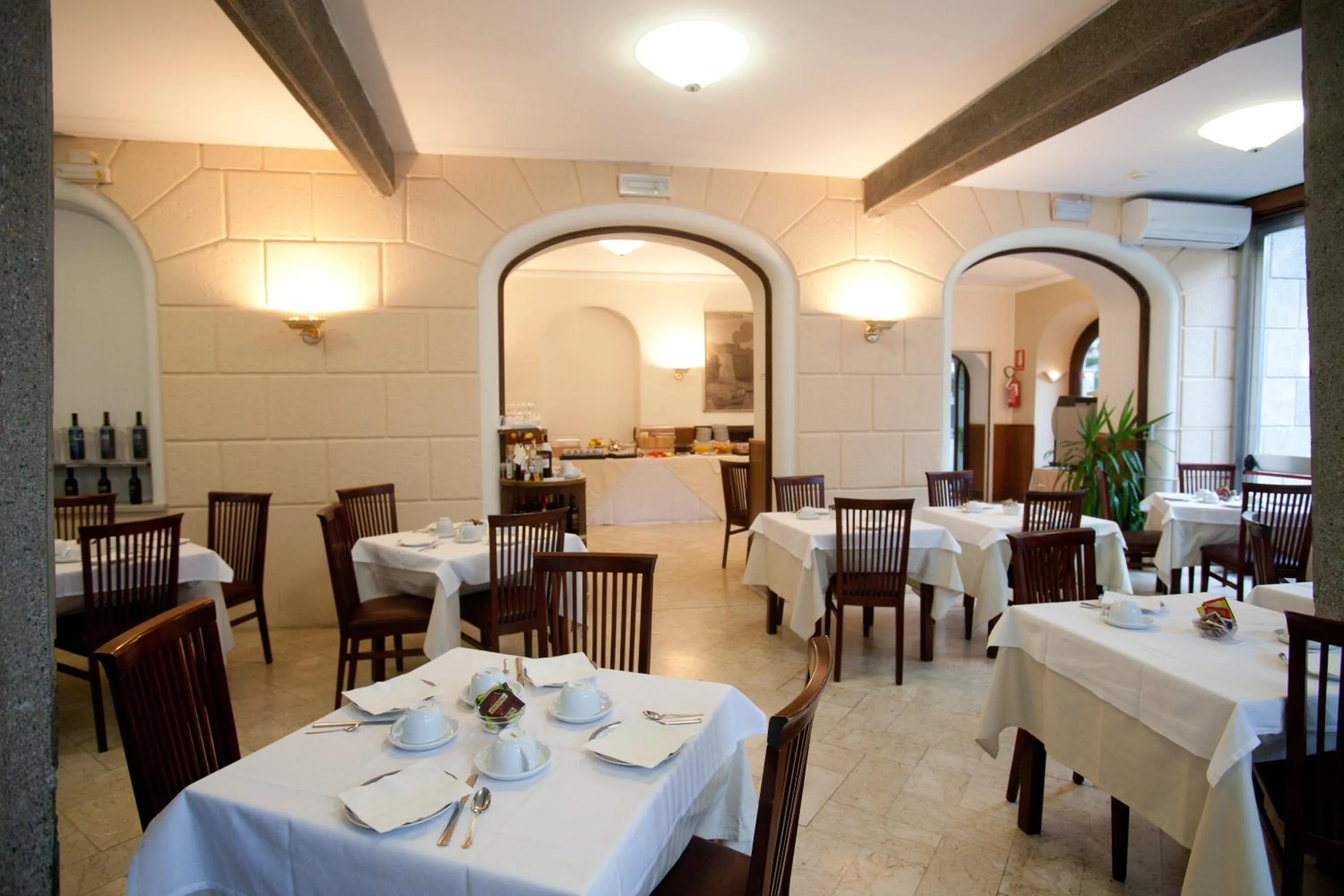 Restaurant/places to eat in Hotel Giulio Cesare