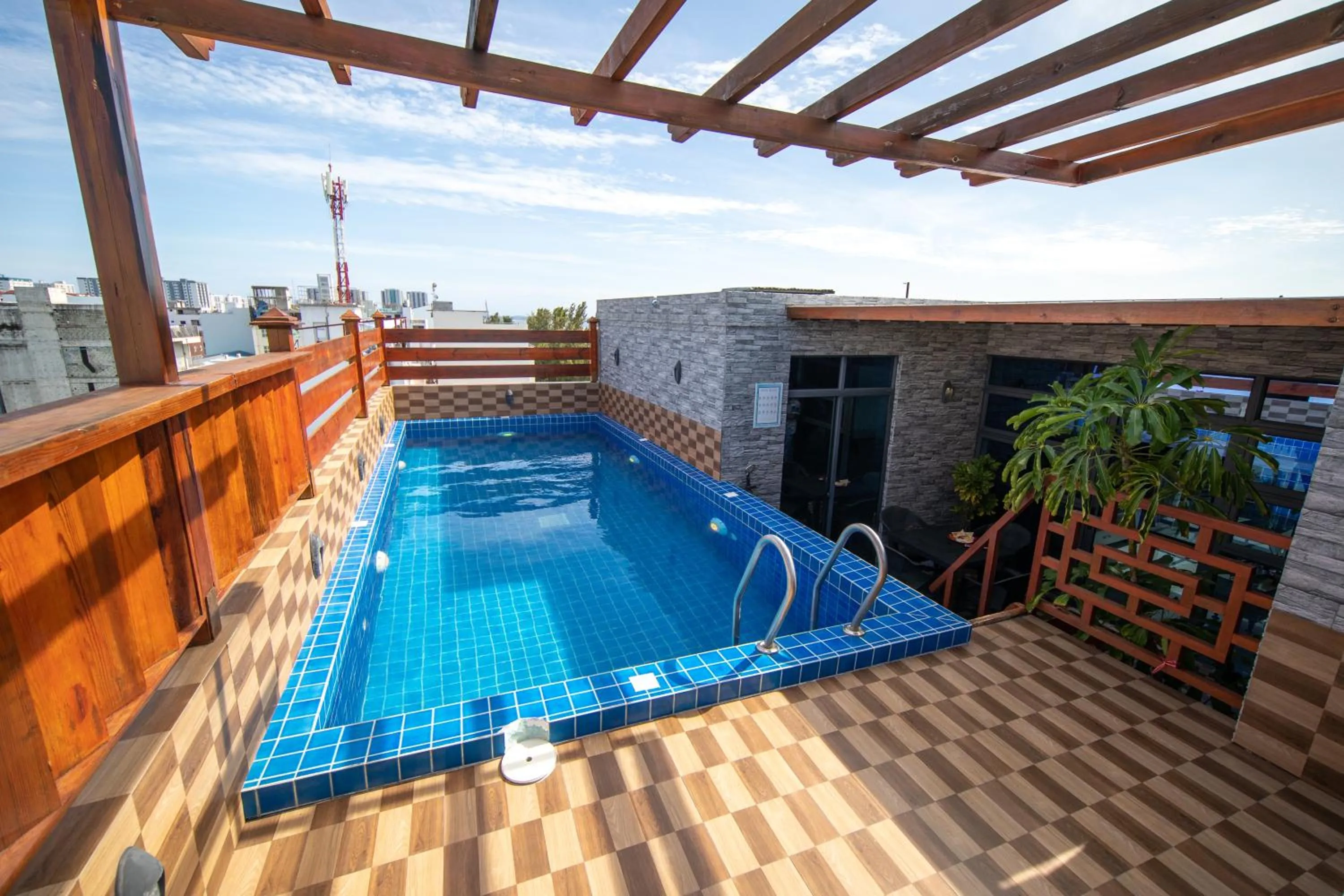 Swimming pool in White Beach Holiday at Hulhumale'