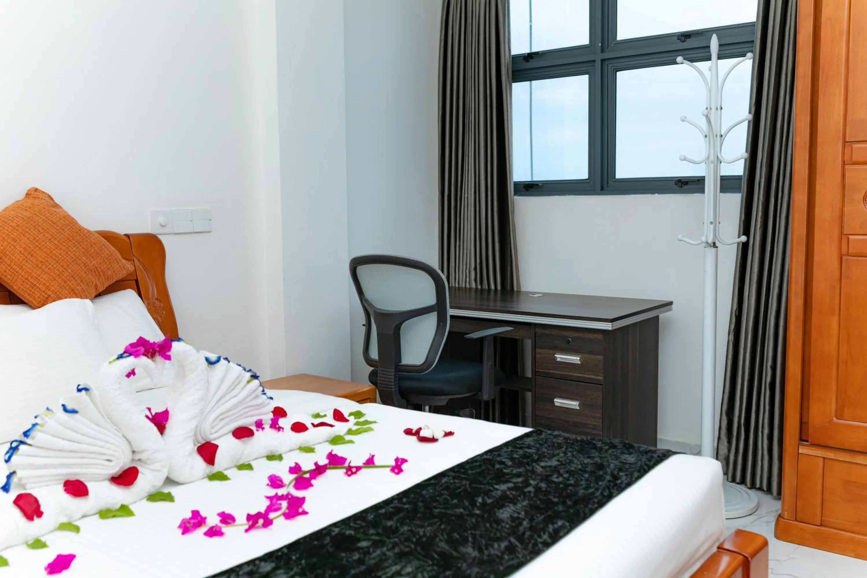 Photo of the whole room, Bed in White Beach Holiday at Hulhumale'