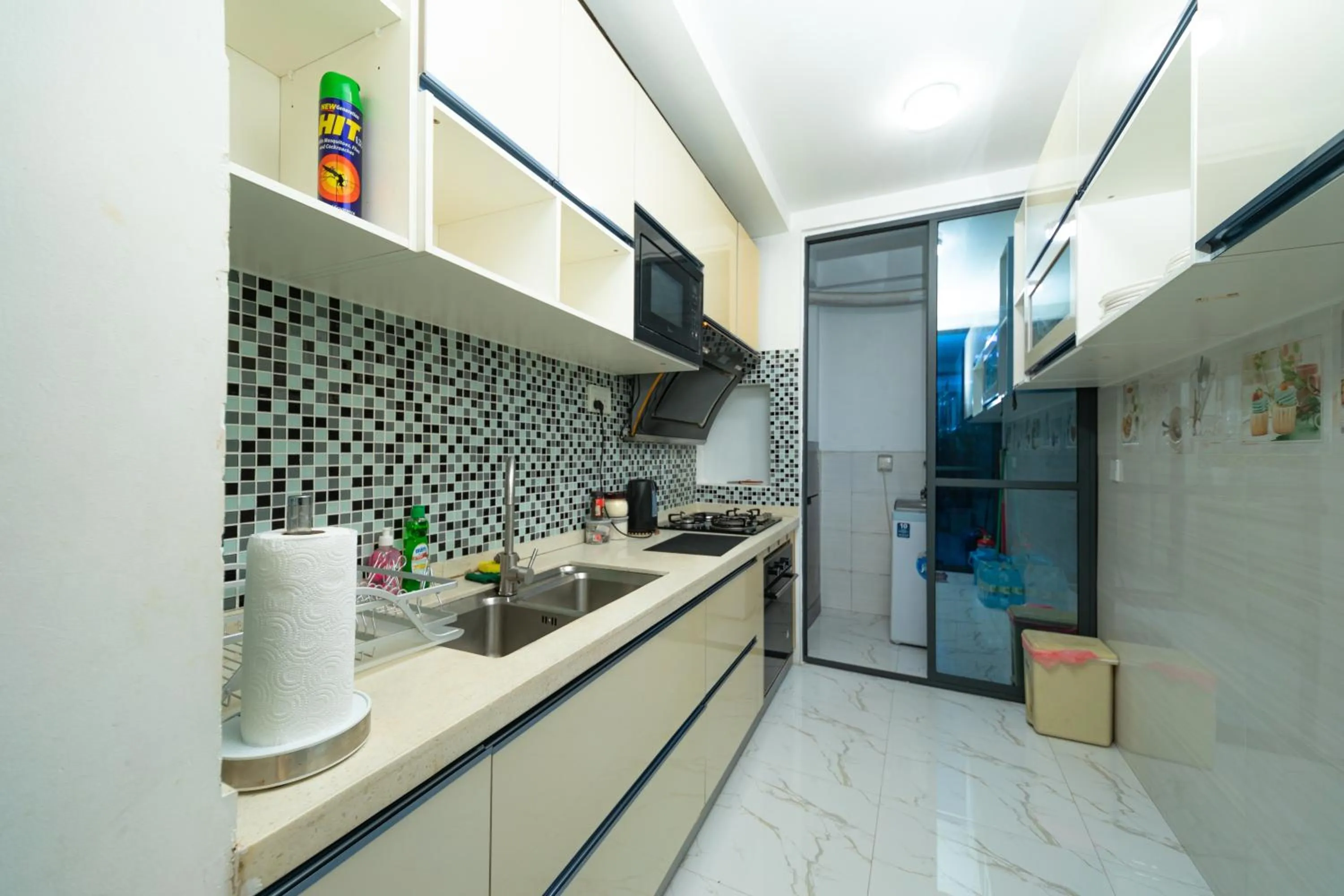 Kitchen or kitchenette in White Beach Holiday at Hulhumale'