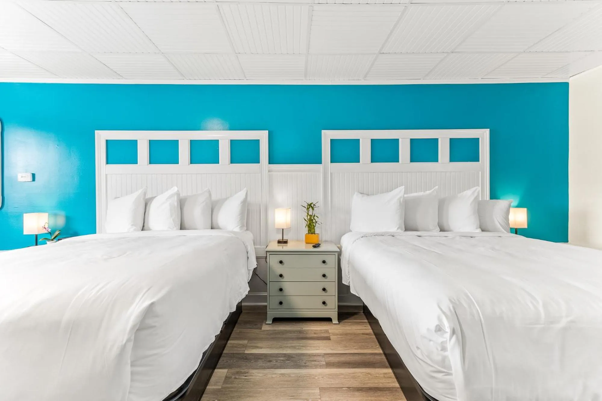 Bed in The Crest - Hampton Beach