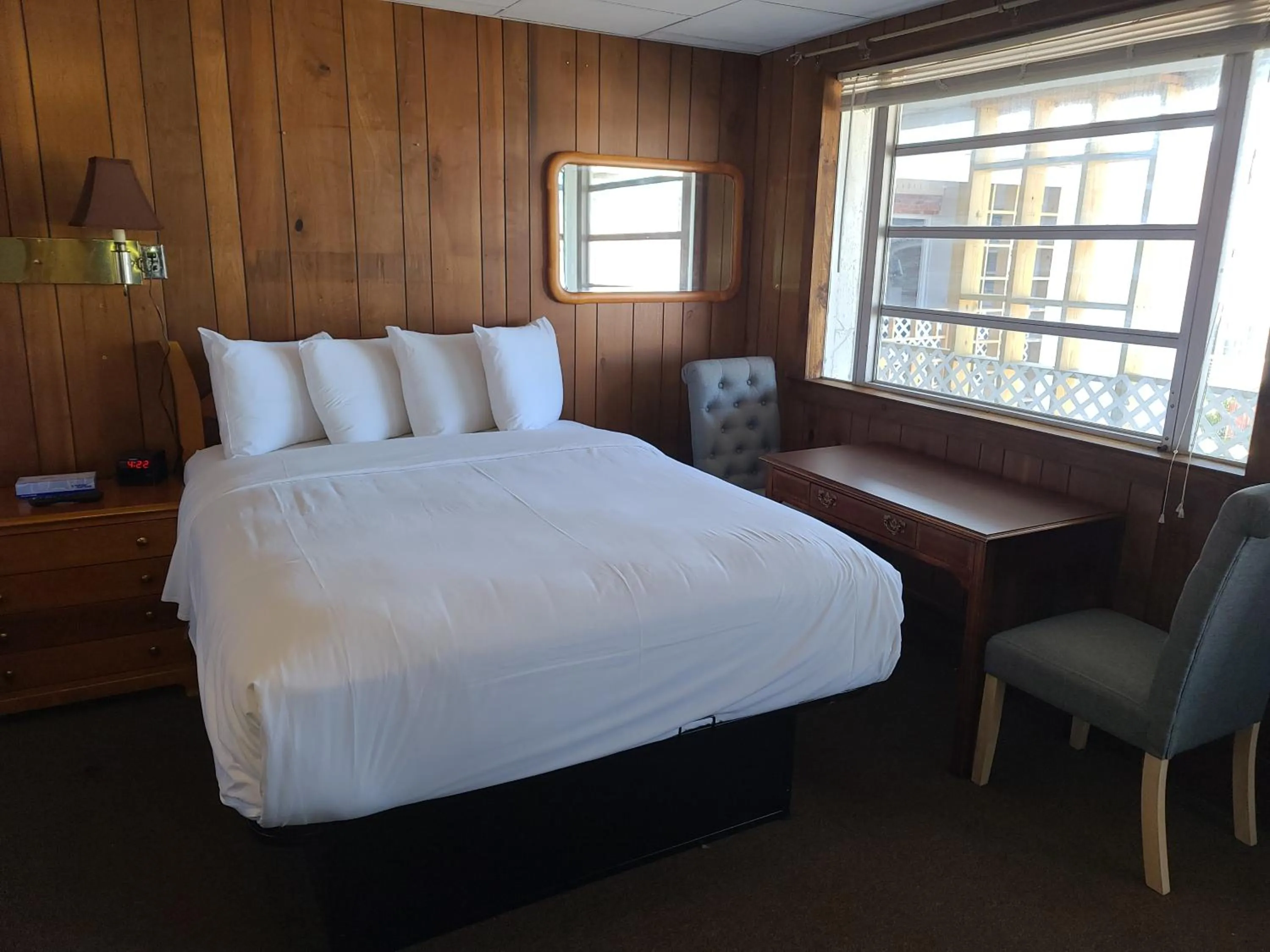 Bed in The Crest - Hampton Beach