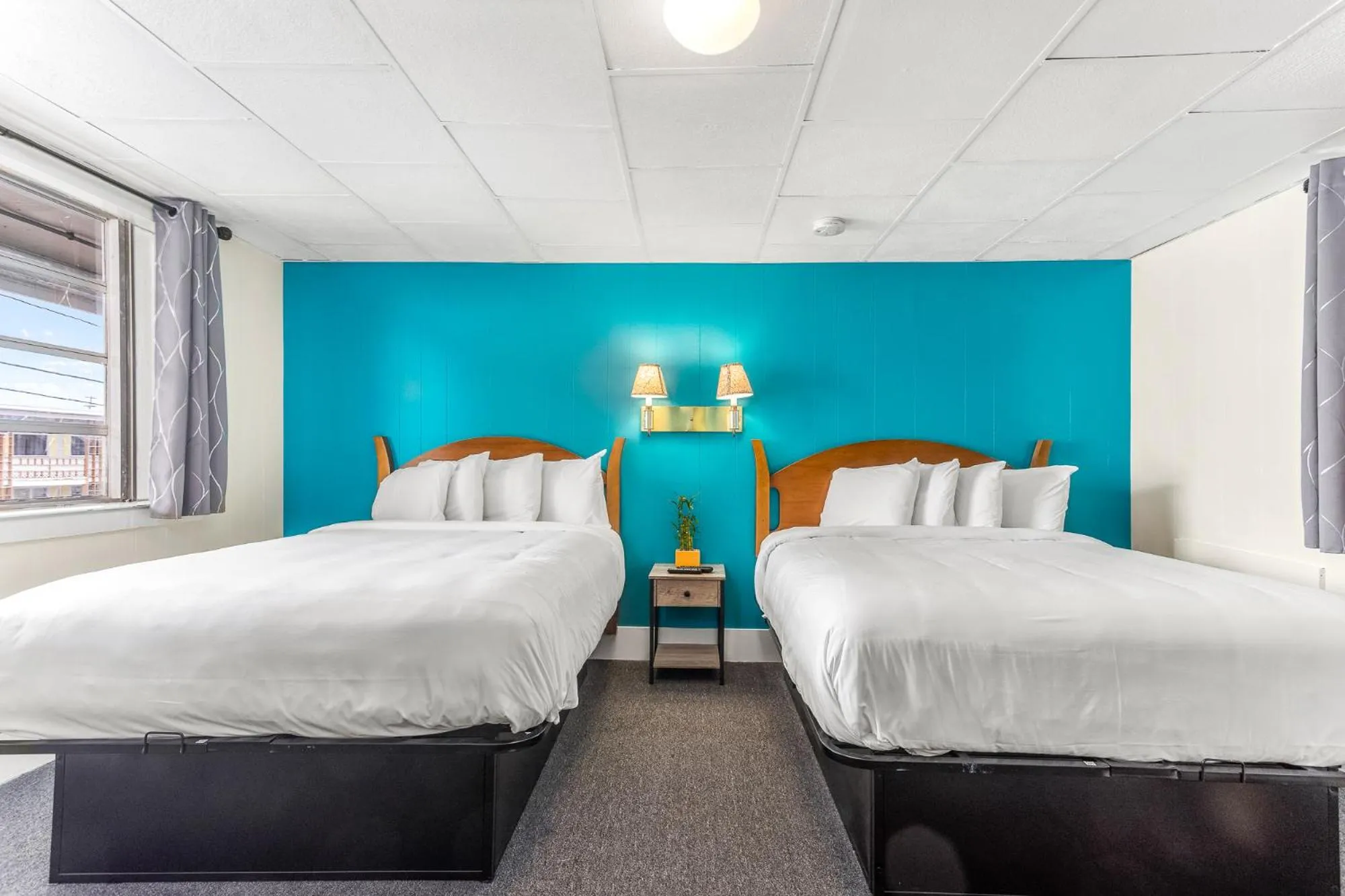 Bed in The Crest - Hampton Beach